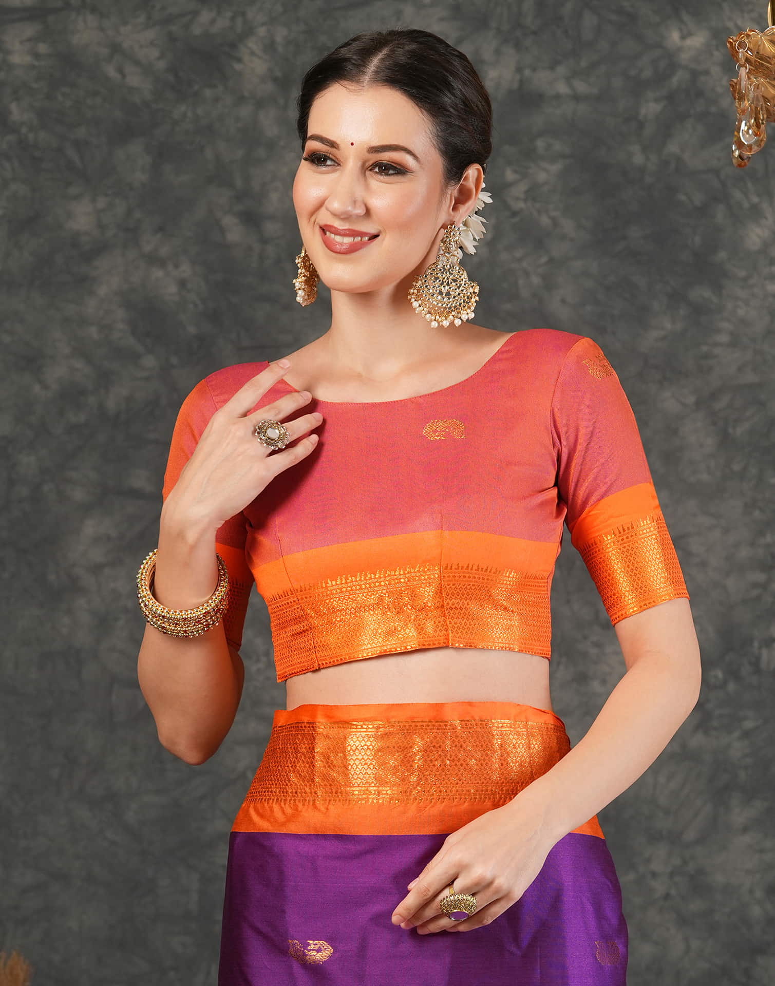 Purple Silk Woven Kanjivaram Saree - Image 7
