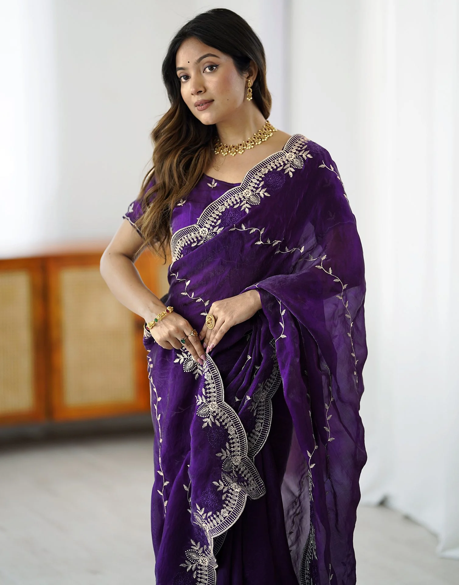 Purple Tissue Silk Embroidery Saree - Image 5