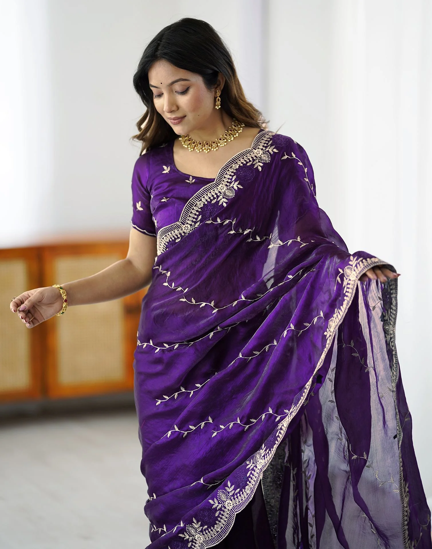 Purple Tissue Silk Embroidery Saree - Image 6