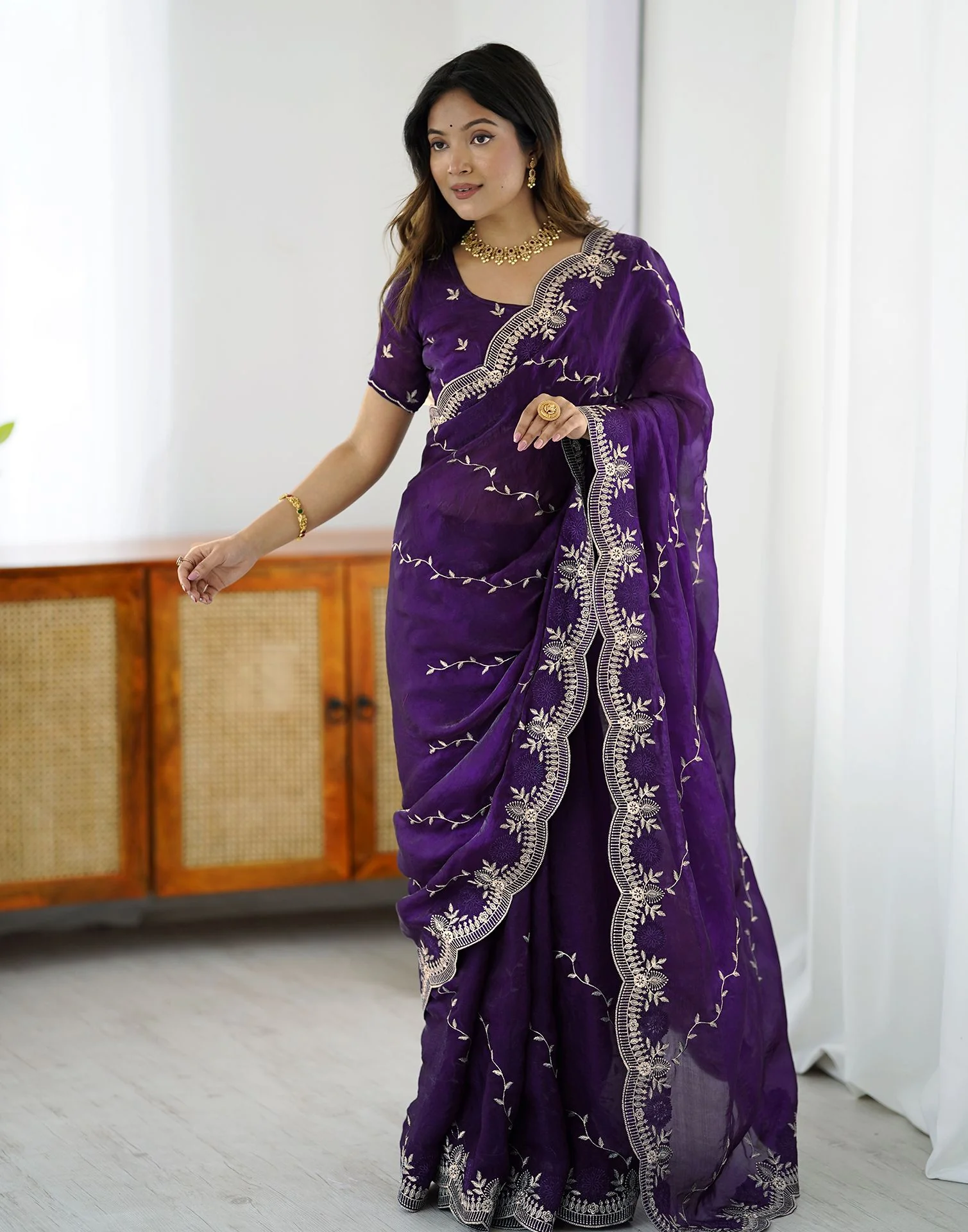 Purple Tissue Silk Embroidery Saree - Image 9