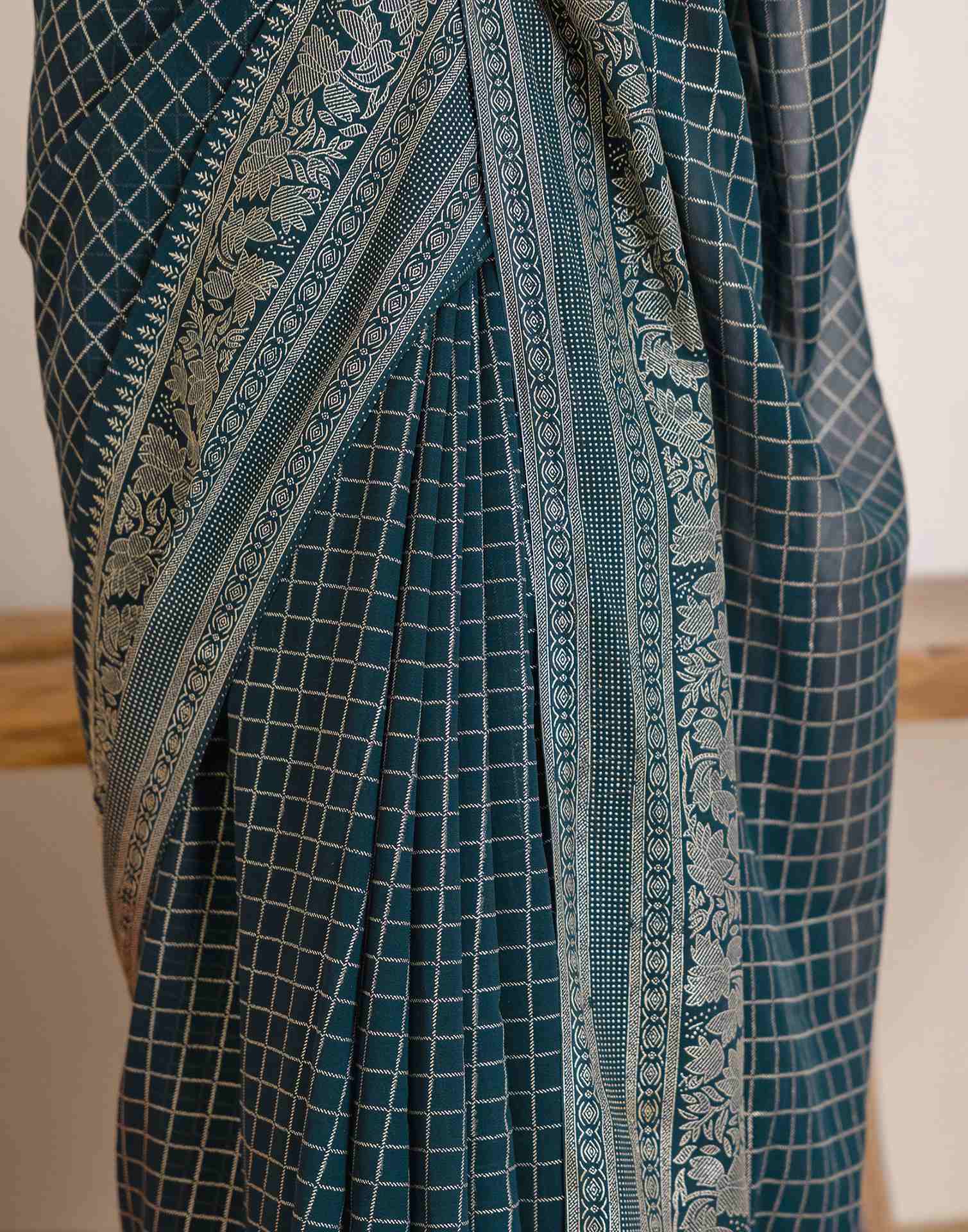 Rama Blue Georgette Printed Saree - Image 10