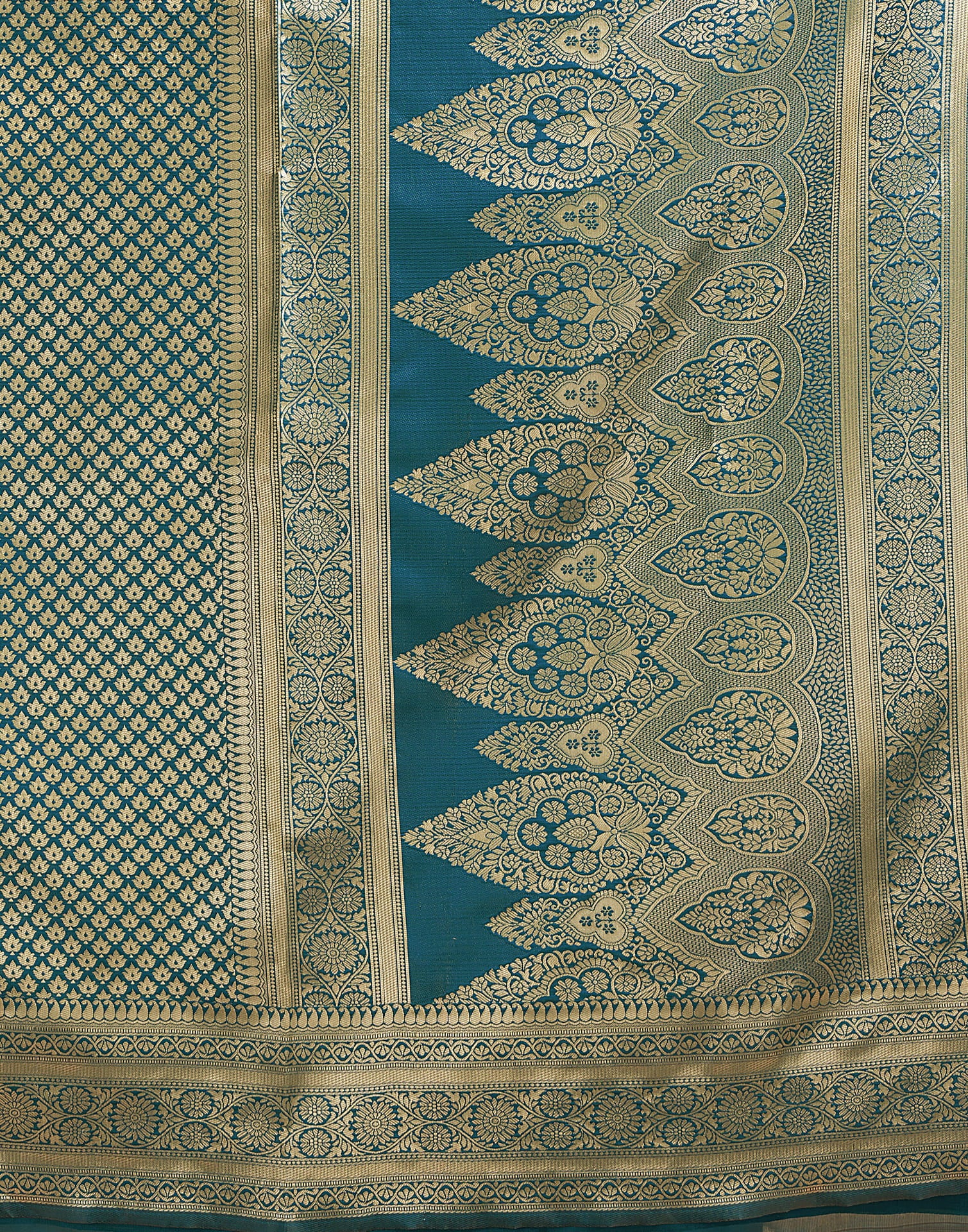 Rama Green Silk Woven Banarasi Saree - Image 10