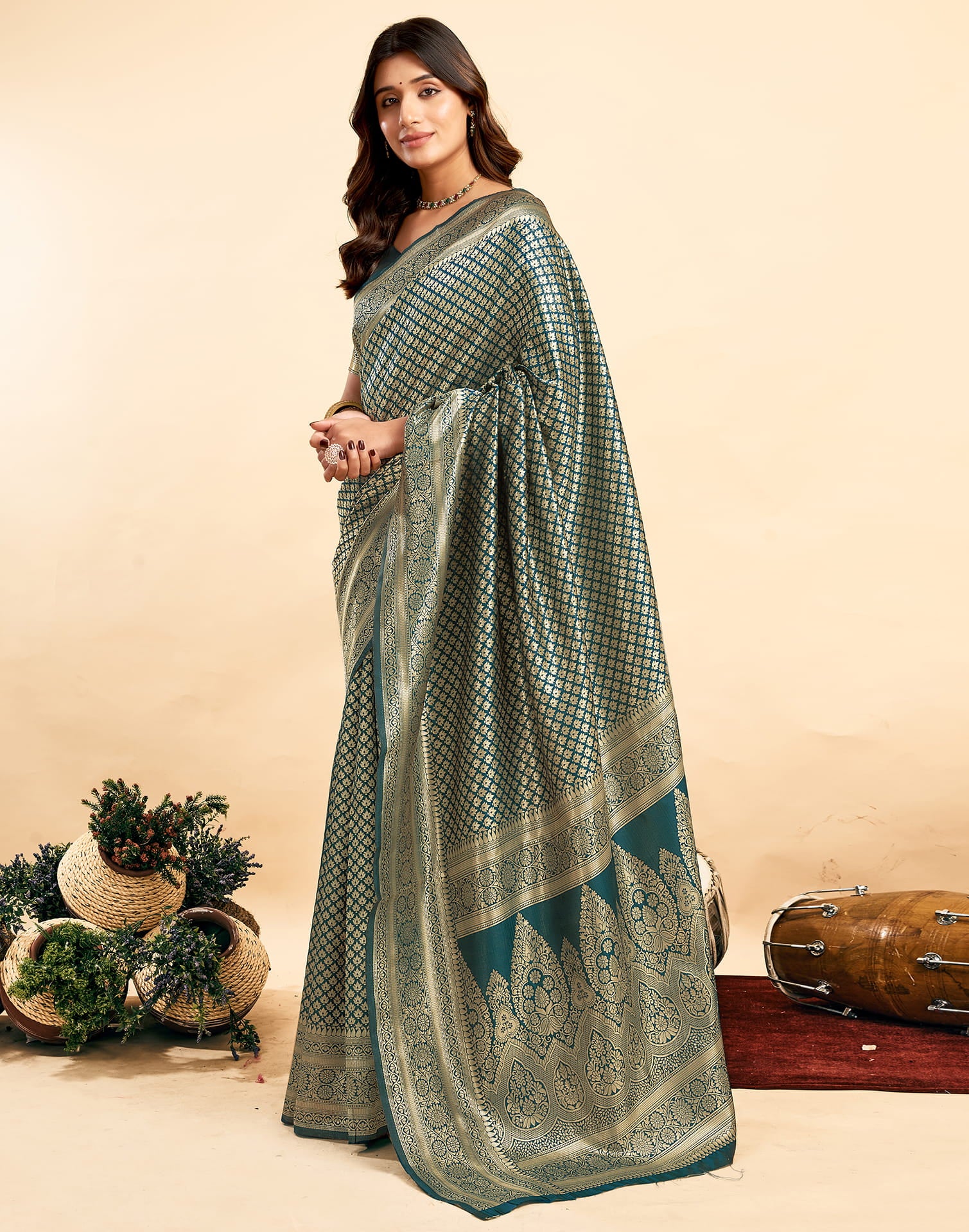 Rama Green Silk Woven Banarasi Saree - Image 5