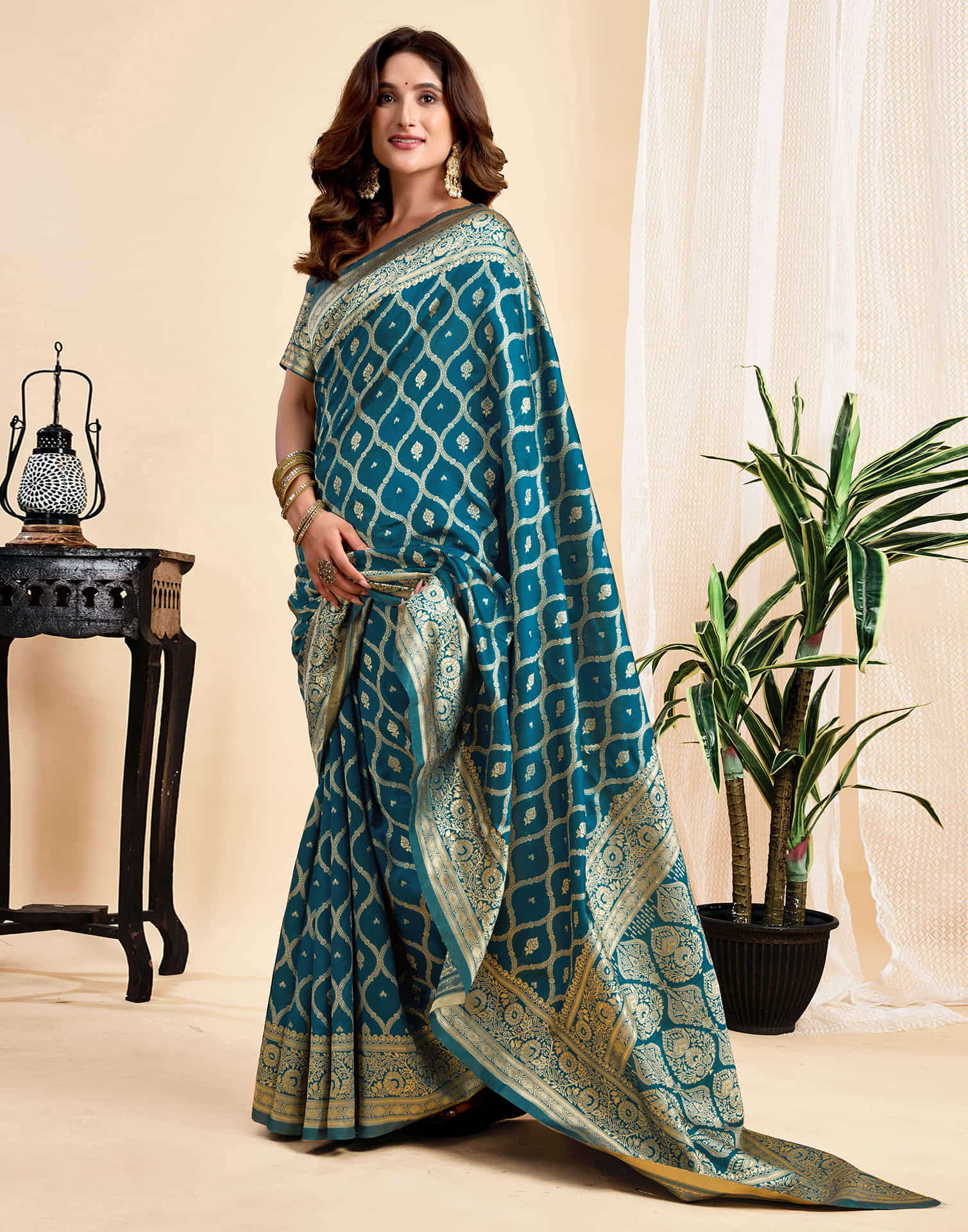 Rama Blue Silk Woven Banarasi Saree - Image 4