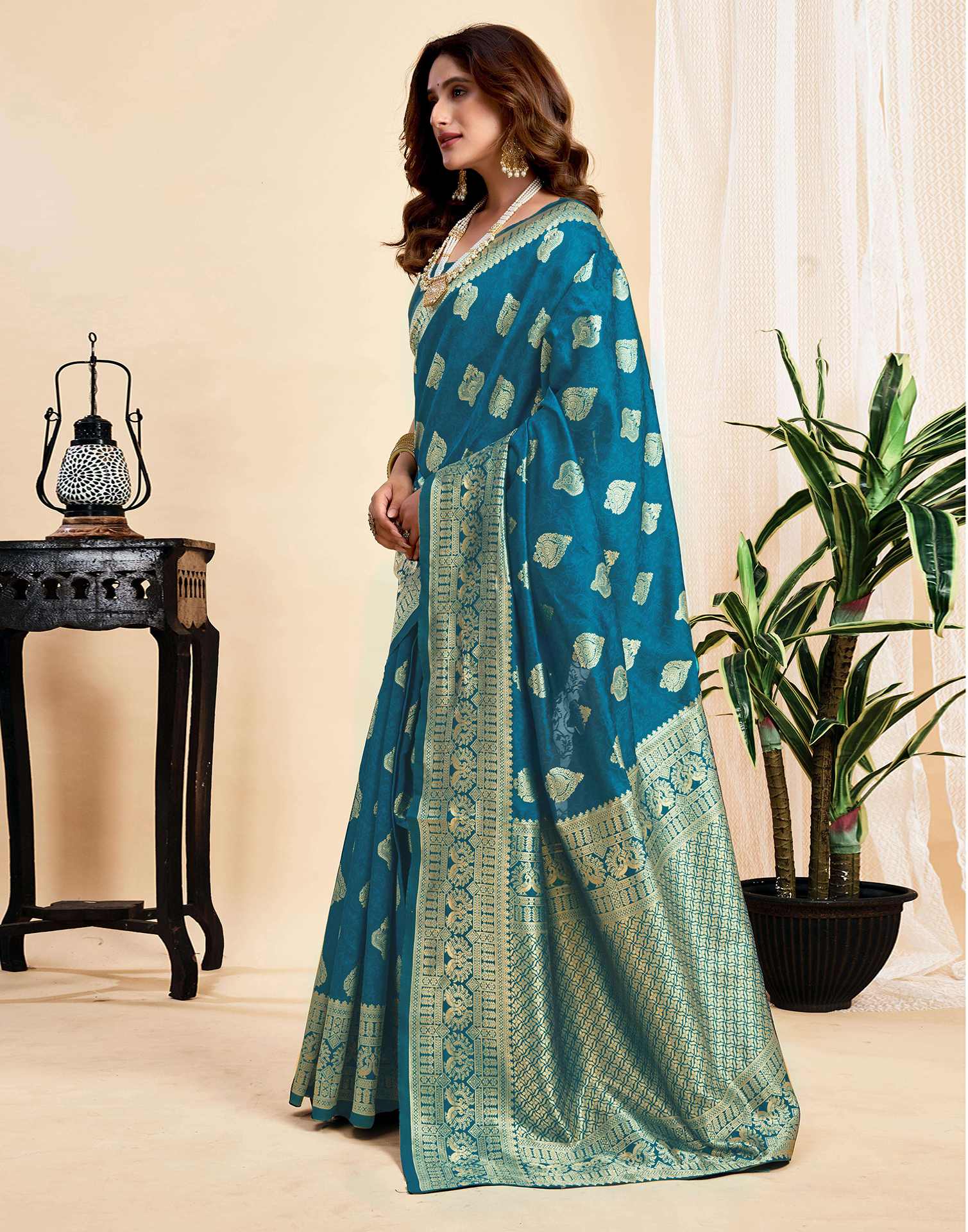 Rama Blue Silk Woven Banarasi Saree - Image 5