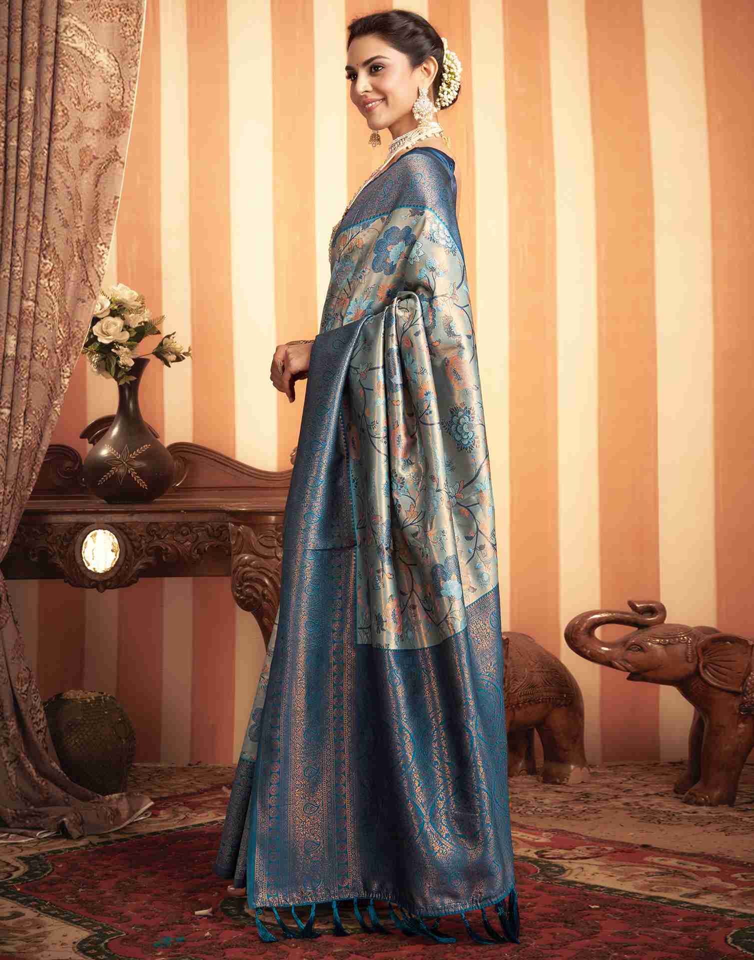Rama Blue Silk Woven Kanjivaram Saree - Image 6