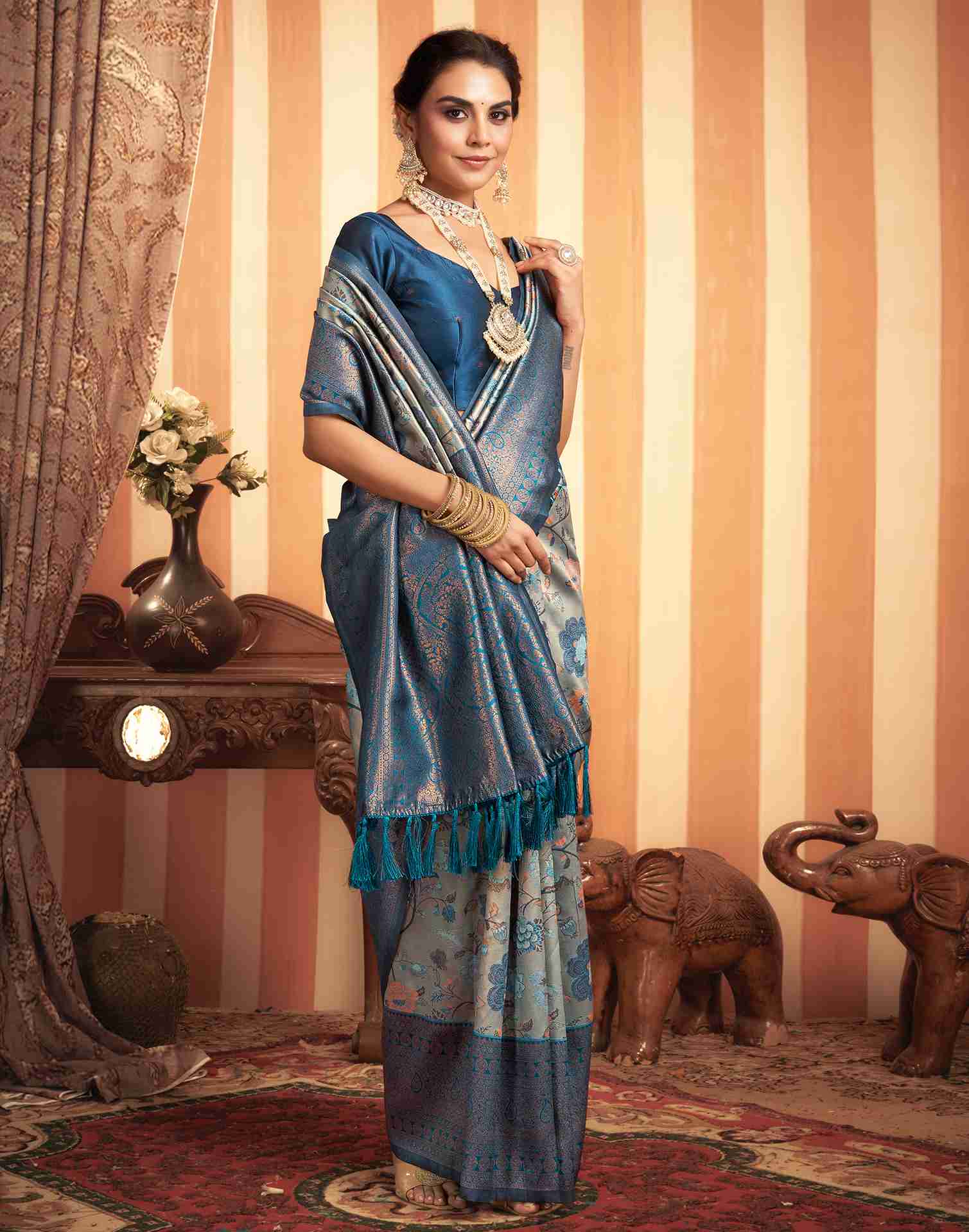 Rama Blue Silk Woven Kanjivaram Saree - Image 7