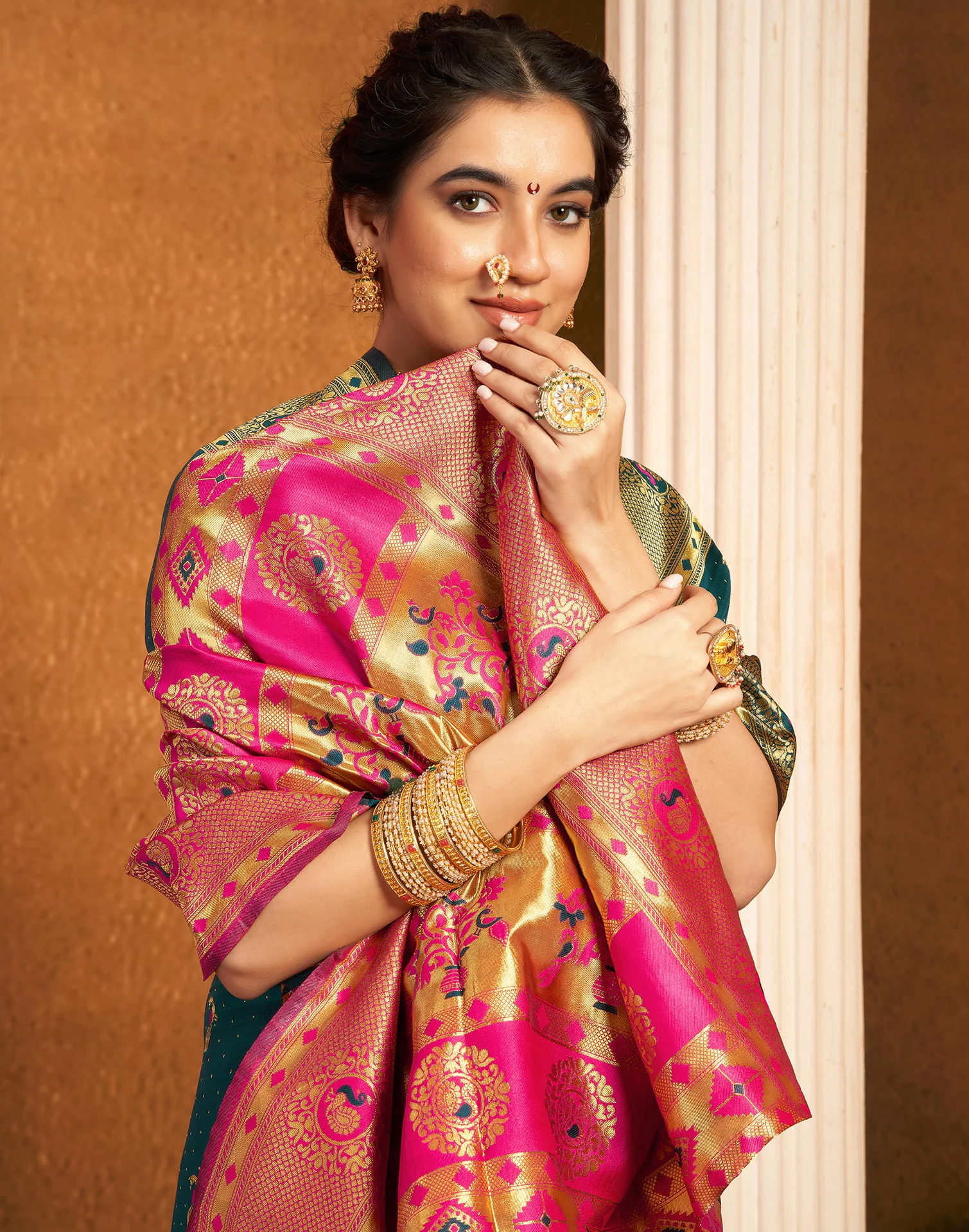 Green Silk Woven Paithani Saree - Image 2