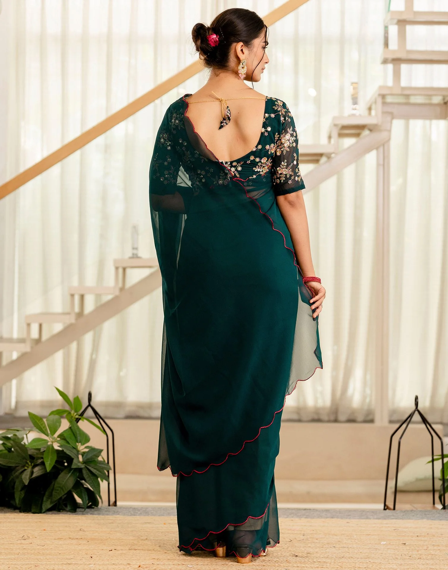 Rama Green Georgette Dyed Plain Saree - Image 8
