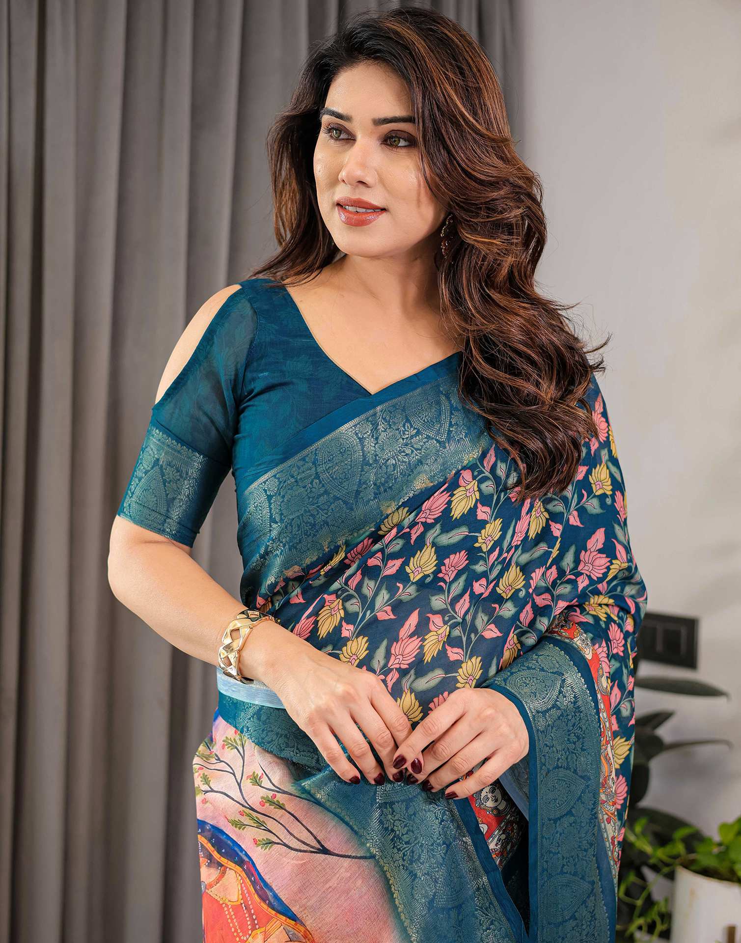 Rama Green Linen Printed Saree - Image 5