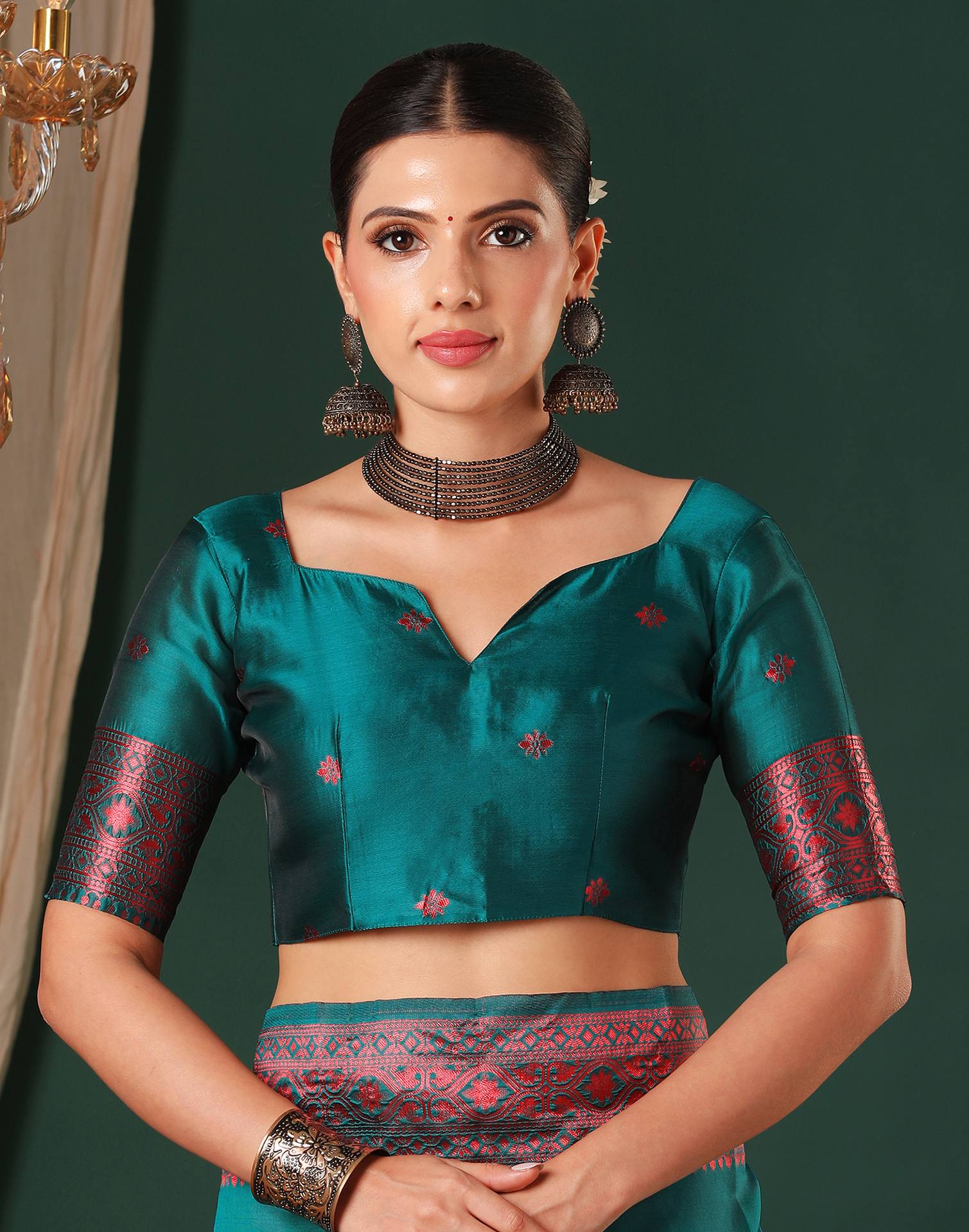 Rama Green Silk Woven Banarasi Saree - Image 9