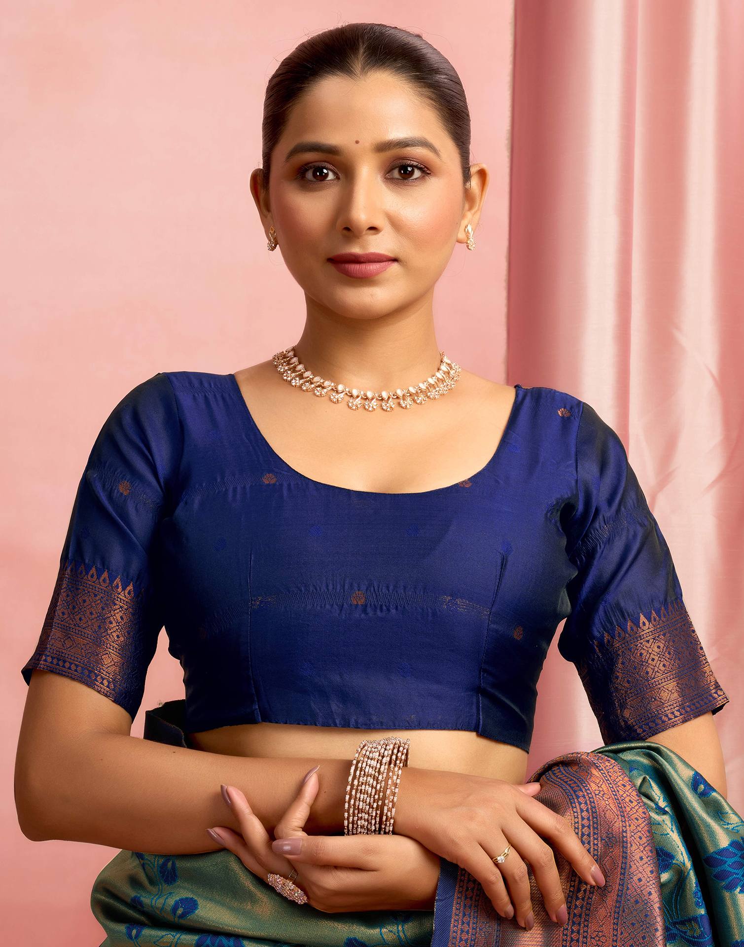 Rama Green Silk Woven Kanjivaram Saree - Image 8