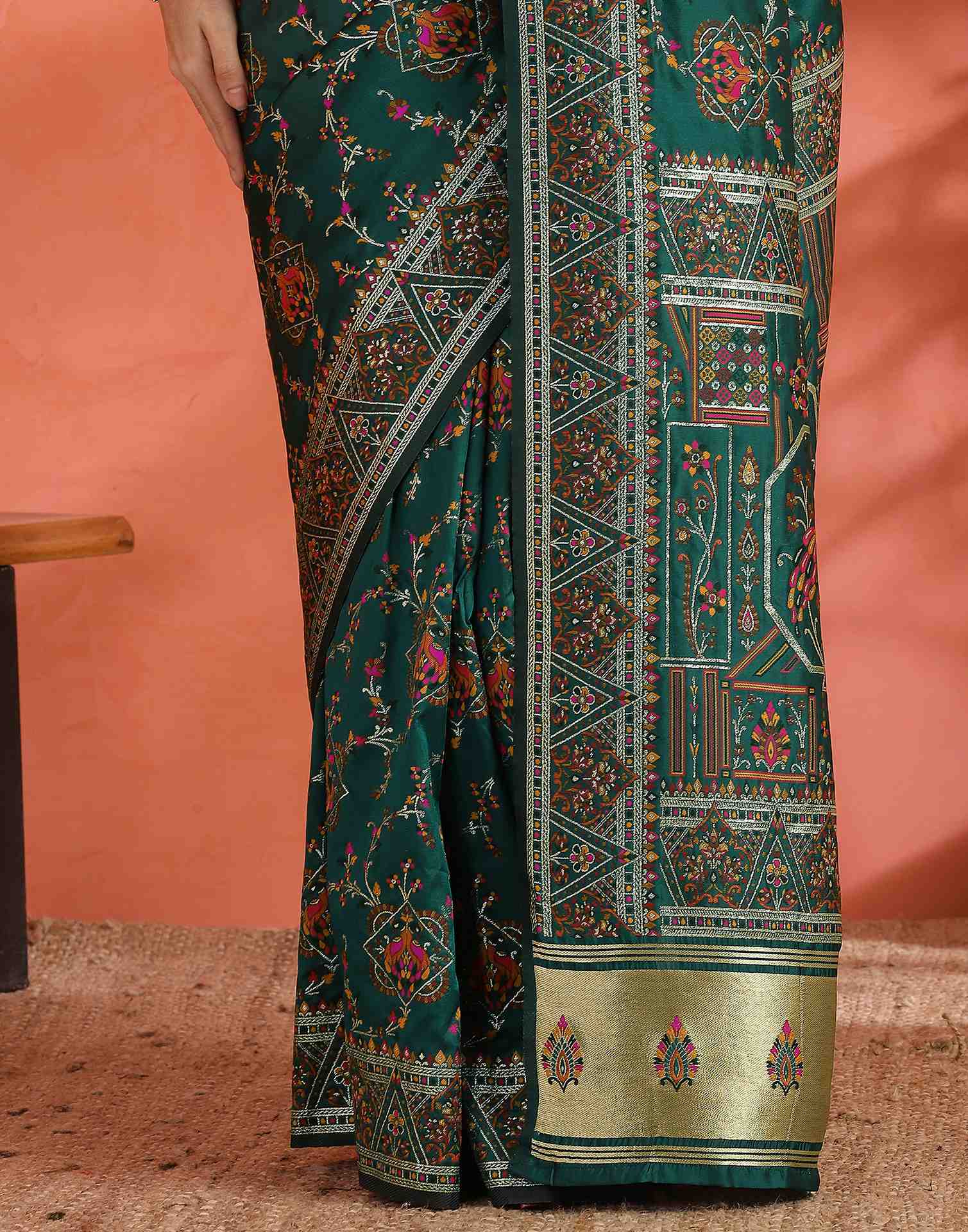 Rama Green Silk Woven Saree - Image 9