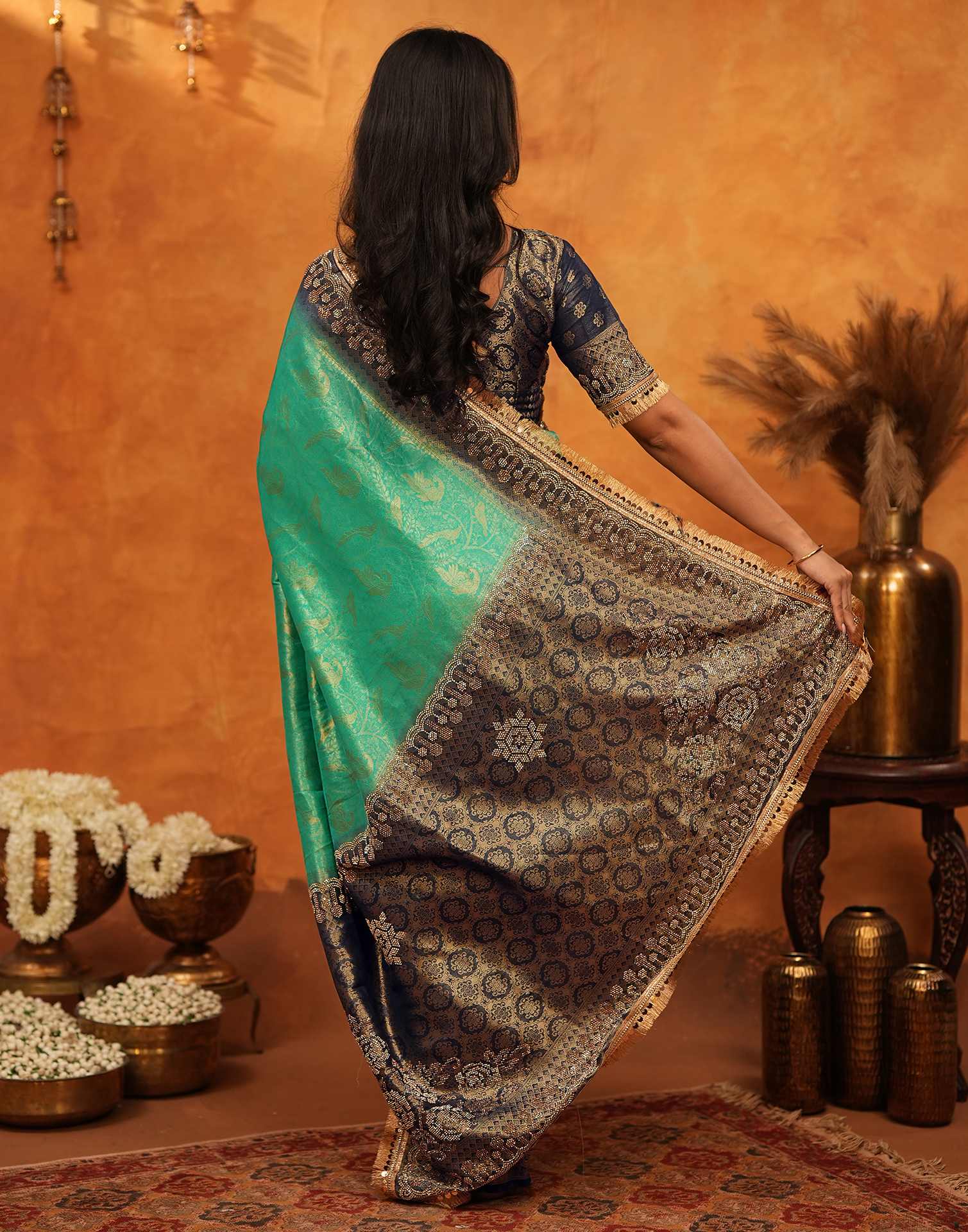 Rama Green Silk Woven Stone Work Banarasi Saree - Image 6