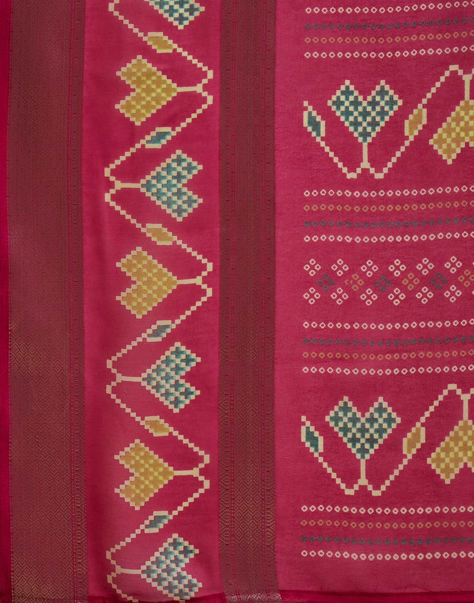 Rani Pink Georgette Bandhani Printed Saree - Image 8