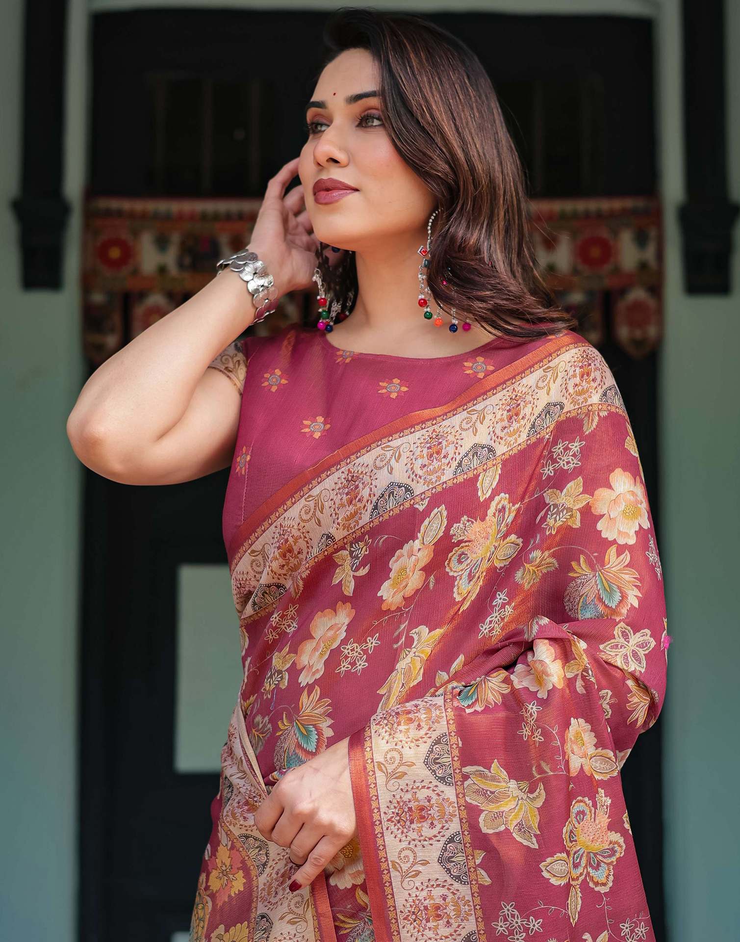 Rani Pink Linen Floral Printed Saree - Image 4