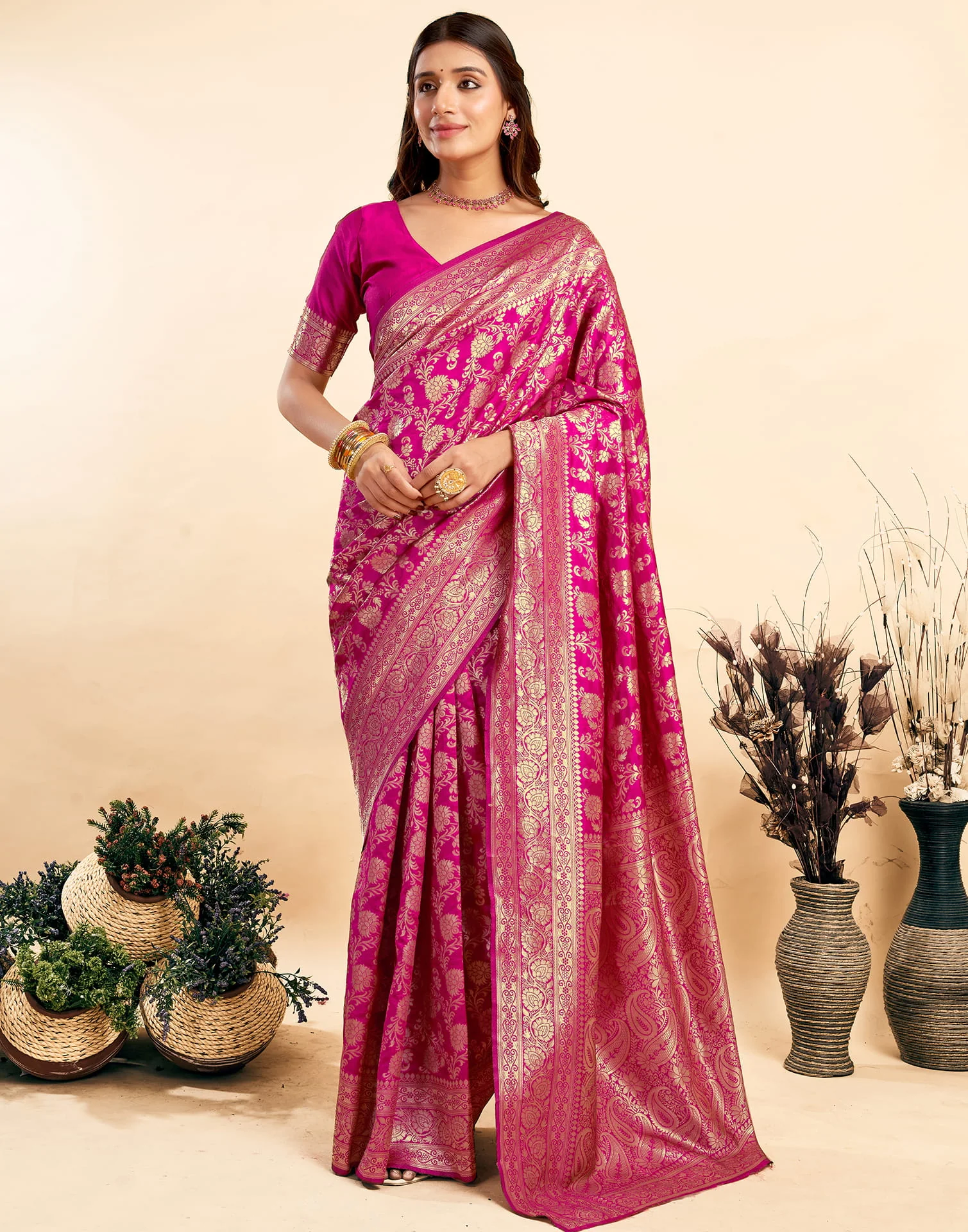 Rani Pink Silk Woven Banarasi Saree - Image 8