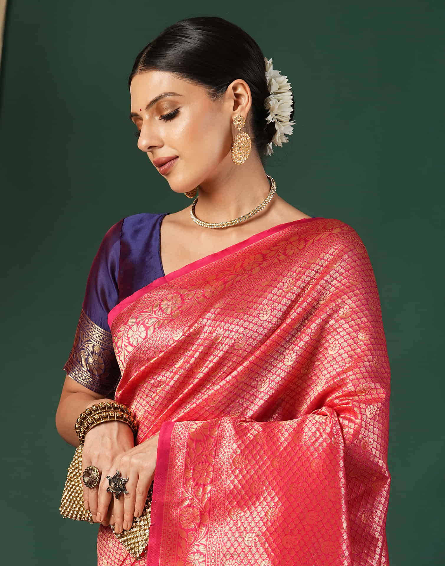Rani Pink Silk Woven Banarasi Saree - Image 2