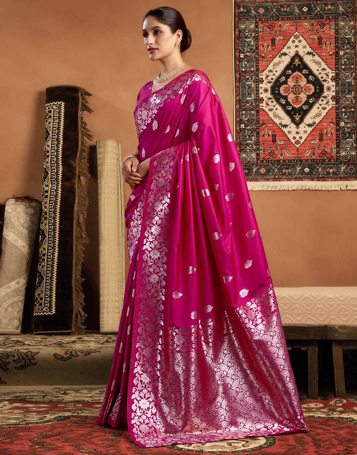 Rani Pink Silk Woven Banarasi Saree - Image 2