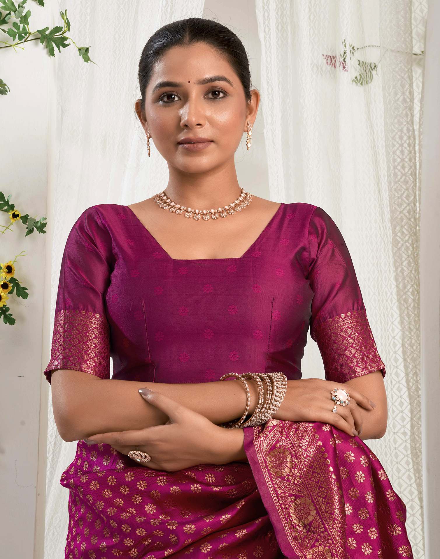 Rani Pink Silk Woven Banarasi Saree - Image 8