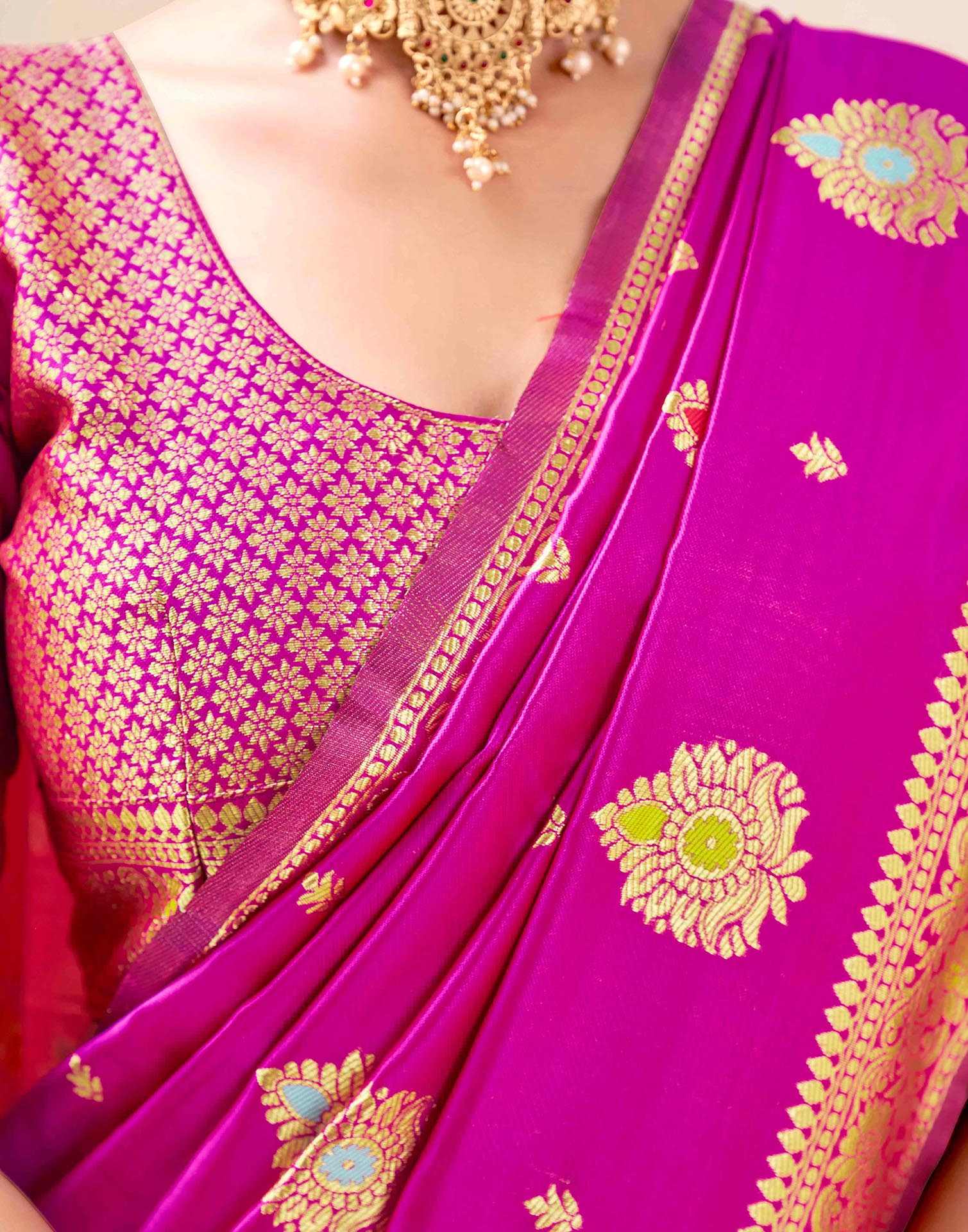 Rani Pink Silk Woven Banarasi Saree - Image 7