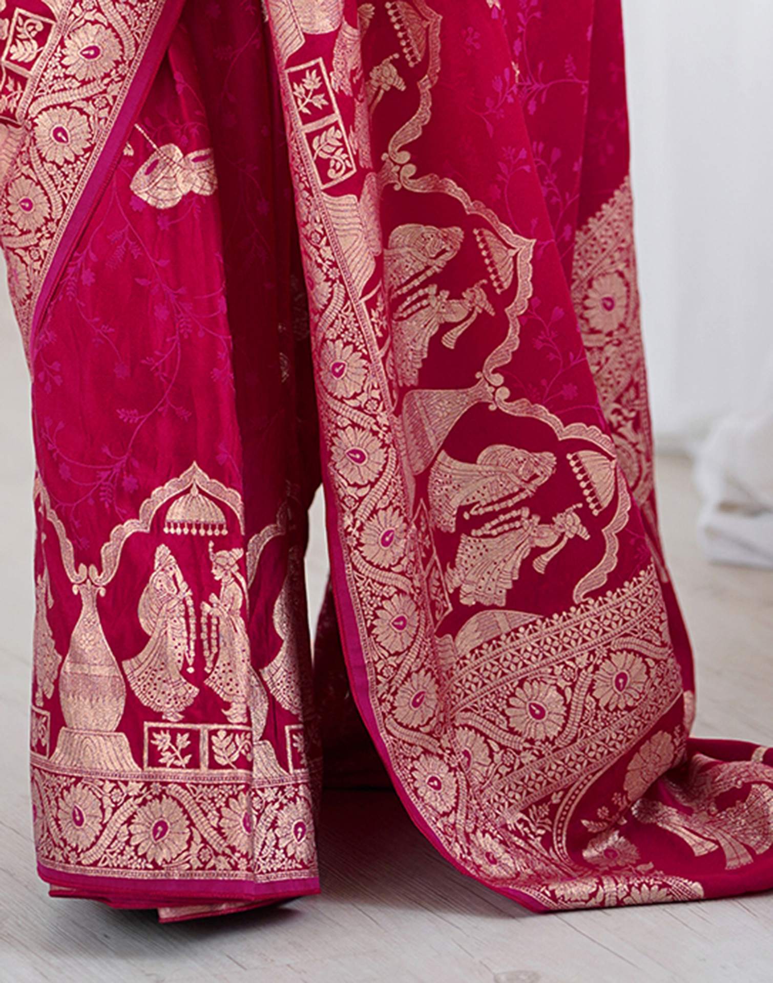 Rani Pink Silk Woven Banarasi Saree - Image 11