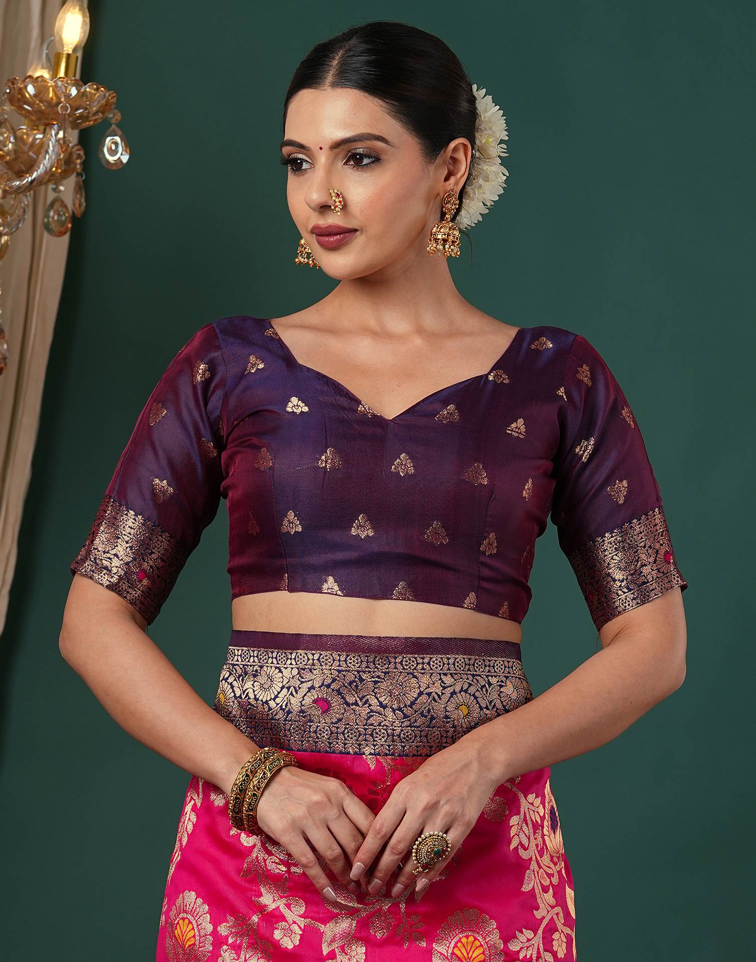 Rani Pink Silk Woven Banarasi Saree - Image 10