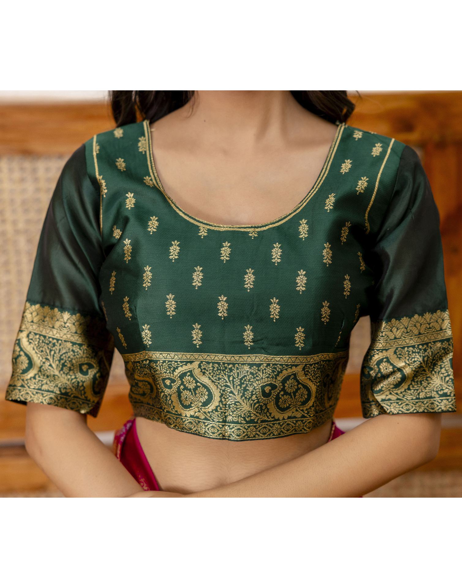 Rani Pink Silk Woven Banarasi Saree - Image 14
