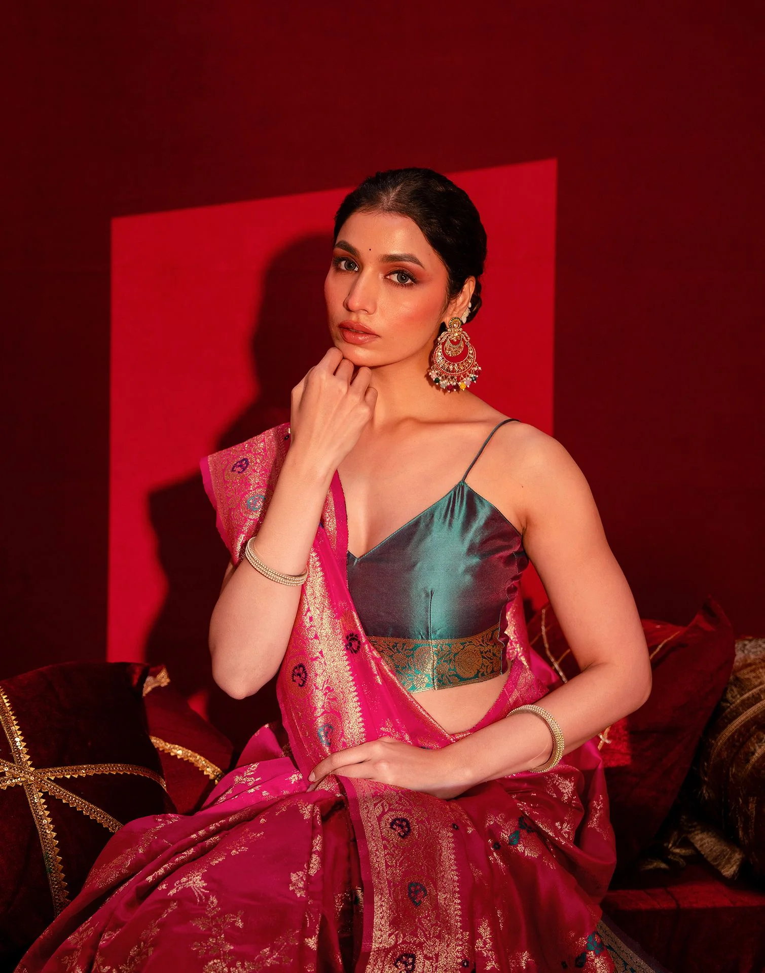 Rani Pink Silk Woven Banarasi Saree - Image 2