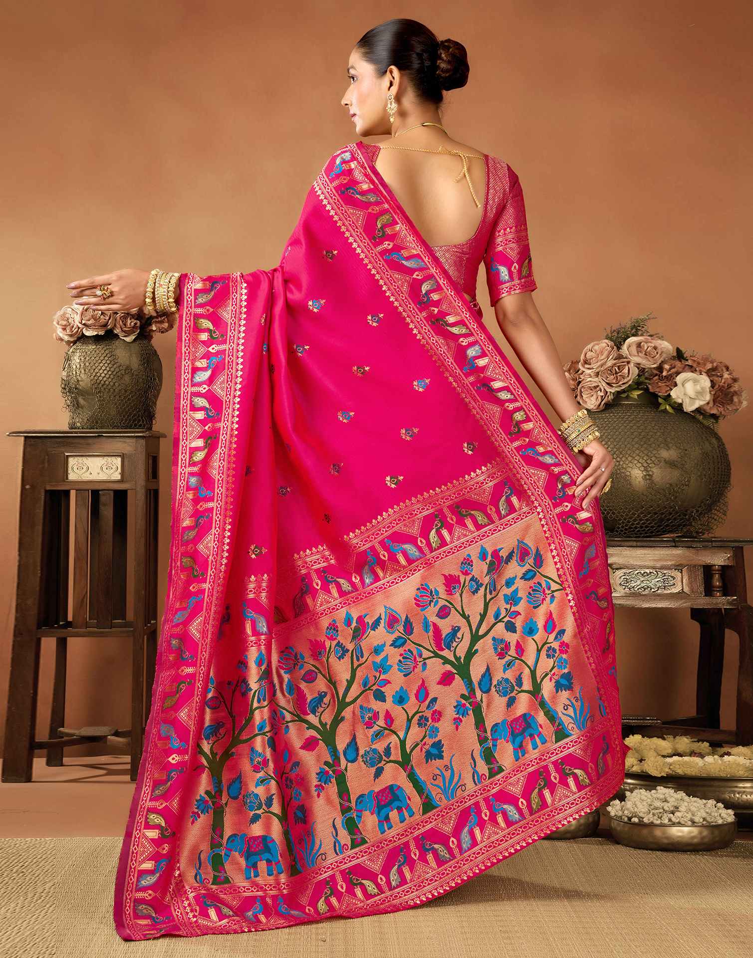Rani Pink Silk Woven Paithani Saree - Image 6