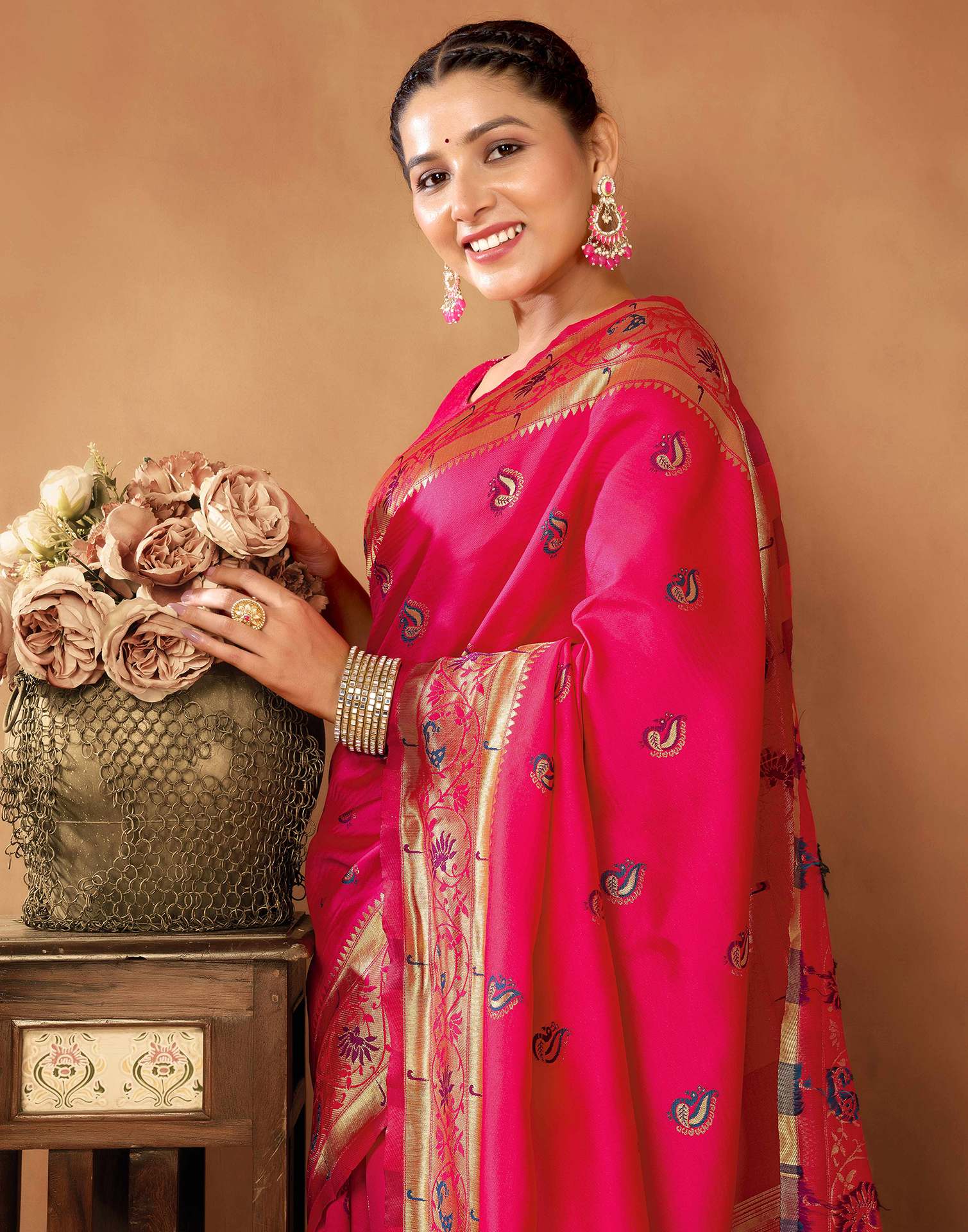 Rani Pink Silk Woven Paithani Saree - Image 2