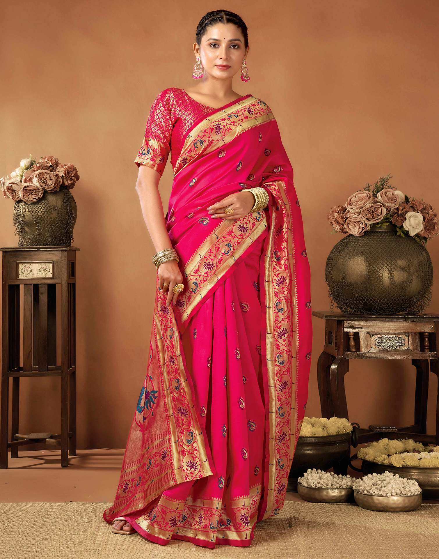 Rani Pink Silk Woven Paithani Saree - Image 5