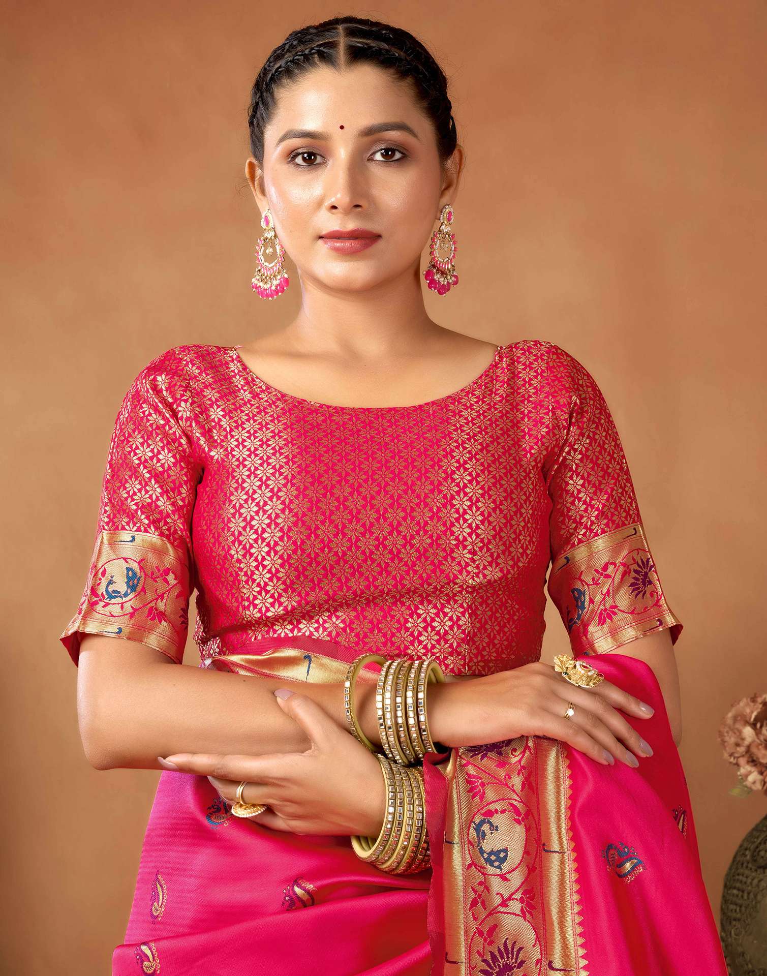 Rani Pink Silk Woven Paithani Saree - Image 8