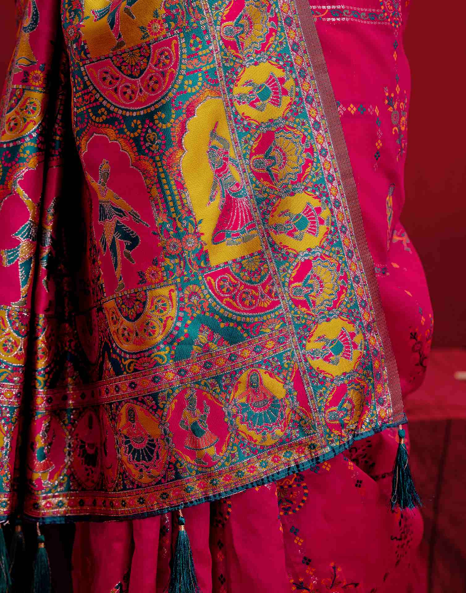 Rani Pink Silk Woven Paithani Saree - Image 11