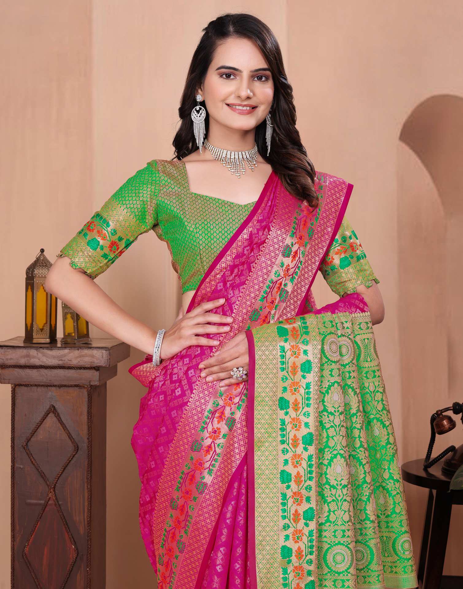 Rani Pink Silk Woven Patola Saree - Image 5