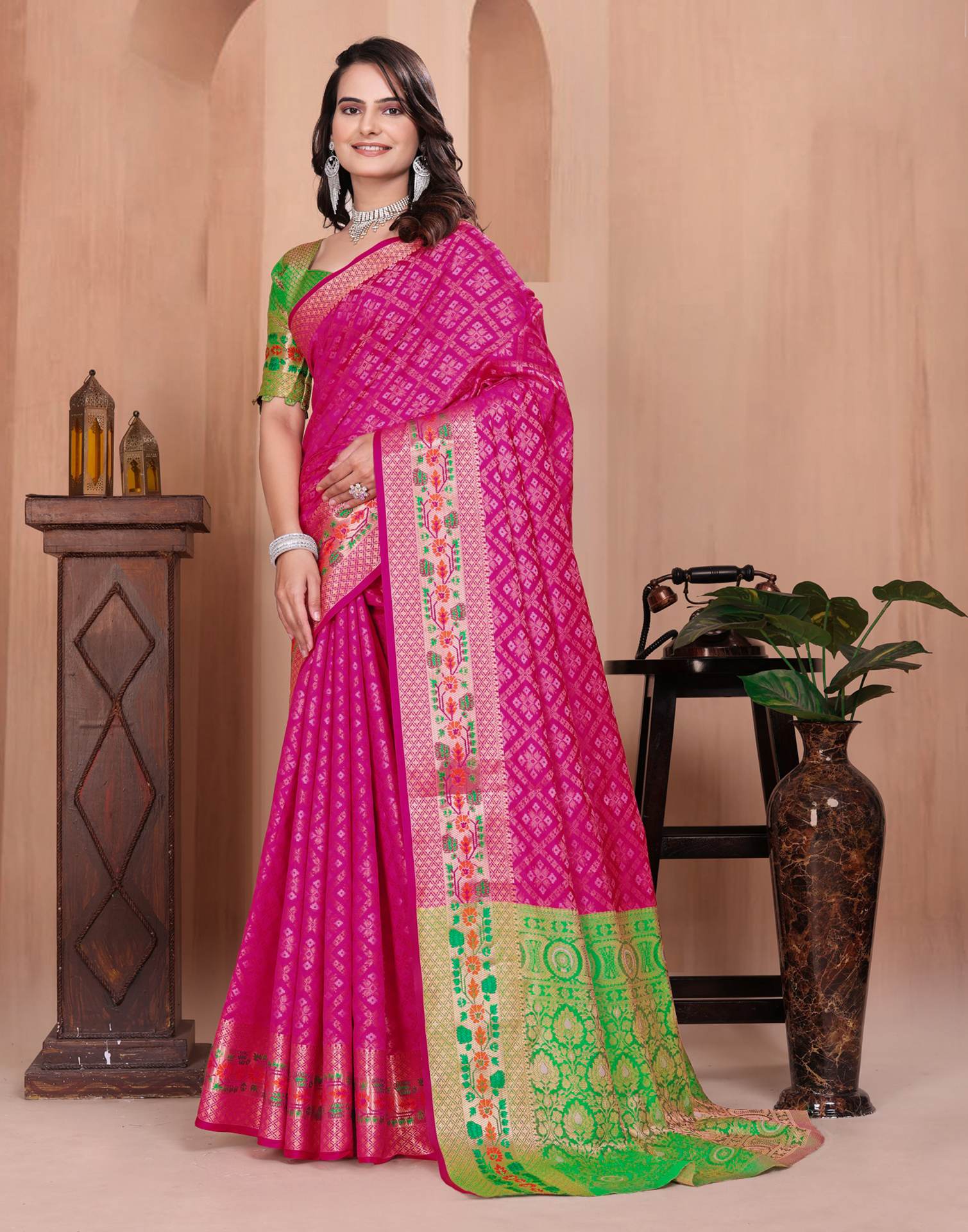 Rani Pink Silk Woven Patola Saree - Image 6