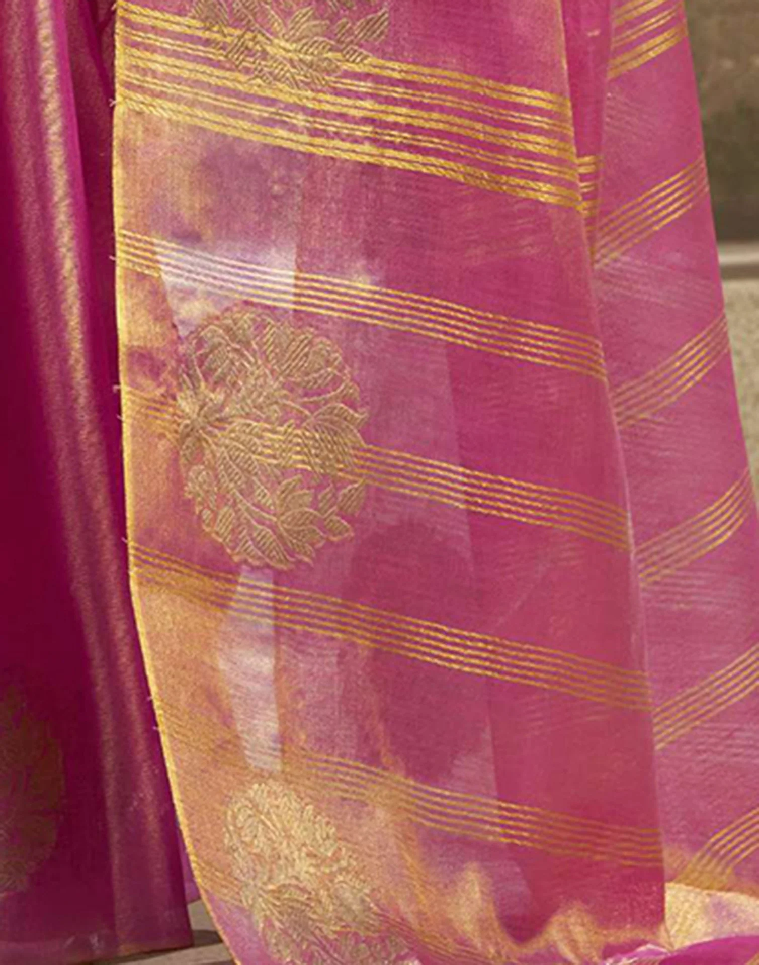 Rani Pink Tissue Silk Woven Saree - Image 6