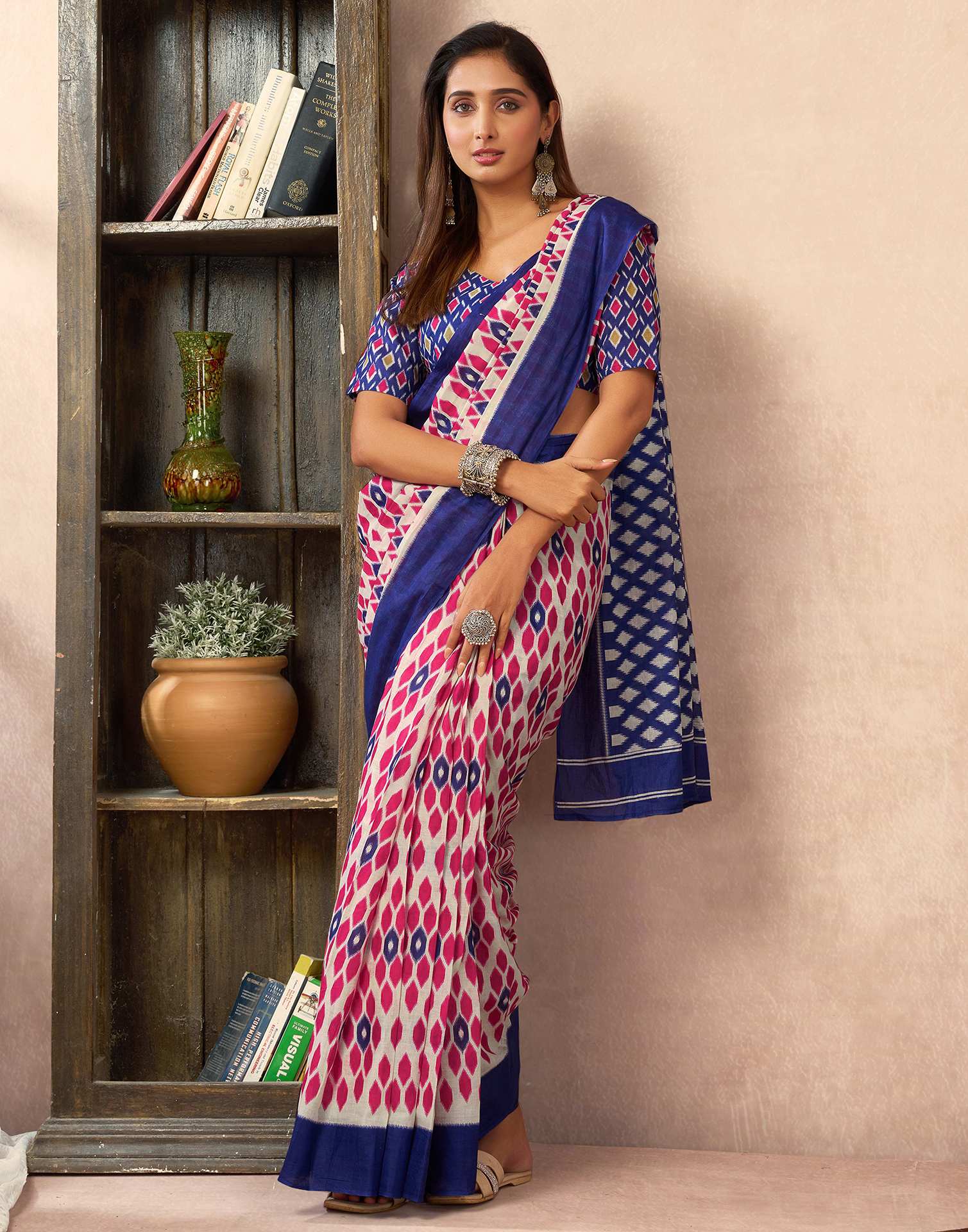 Ready To Wear Beige Cotton Printed Saree With Pocket - Image 7