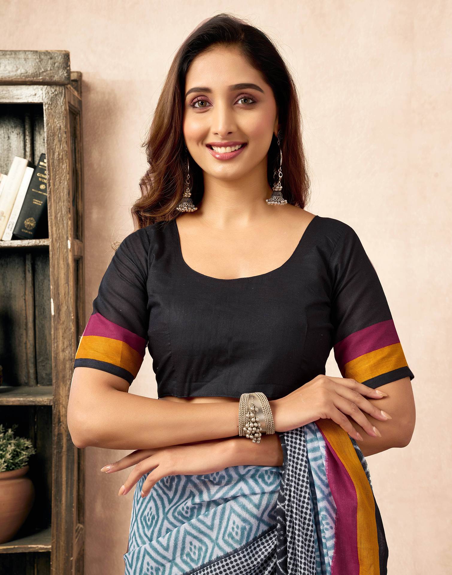 Ready To Wear Black Cotton Ikkat Printed Saree - Image 9