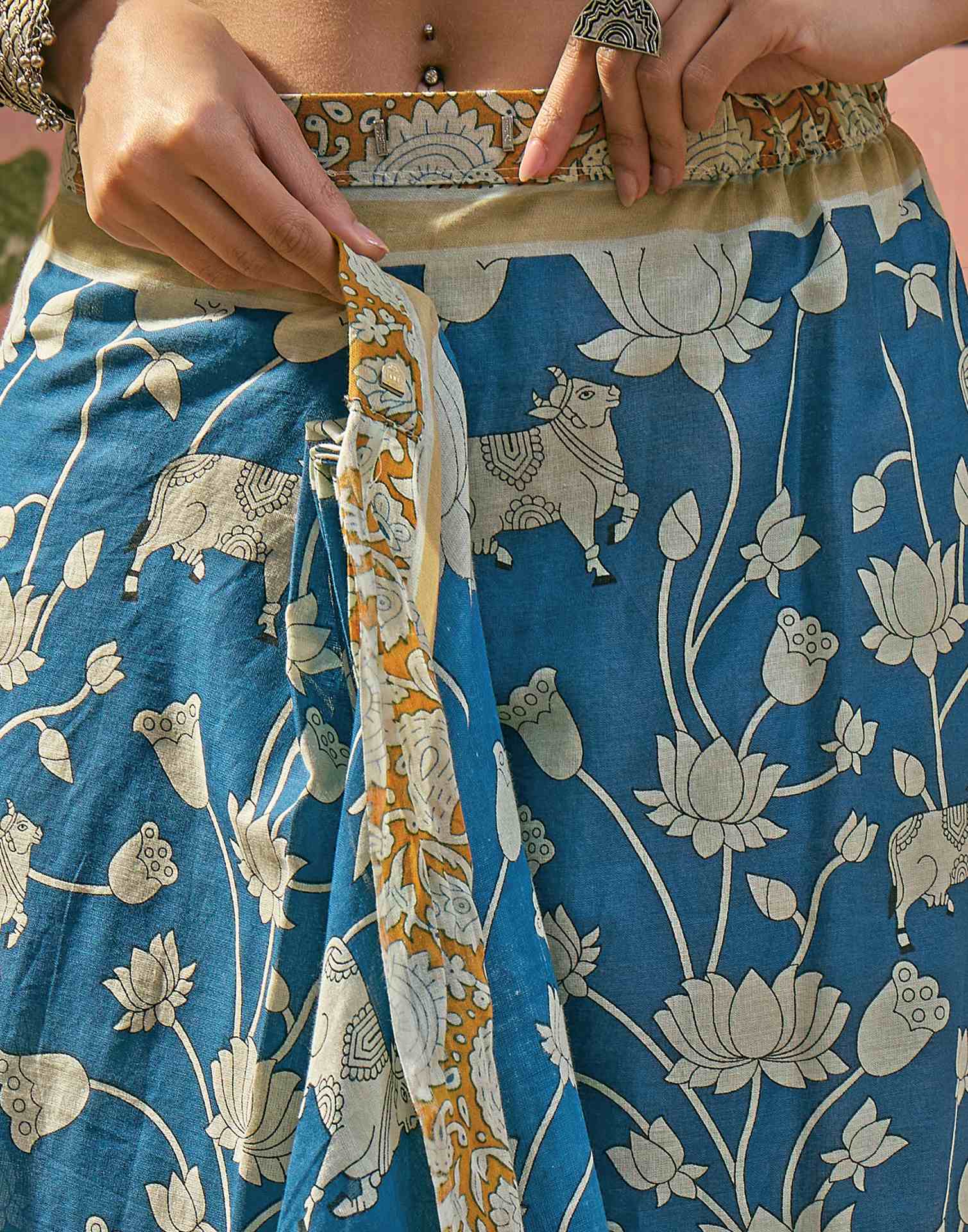 Ready To Wear Blue Cotton Printed Saree - Image 2