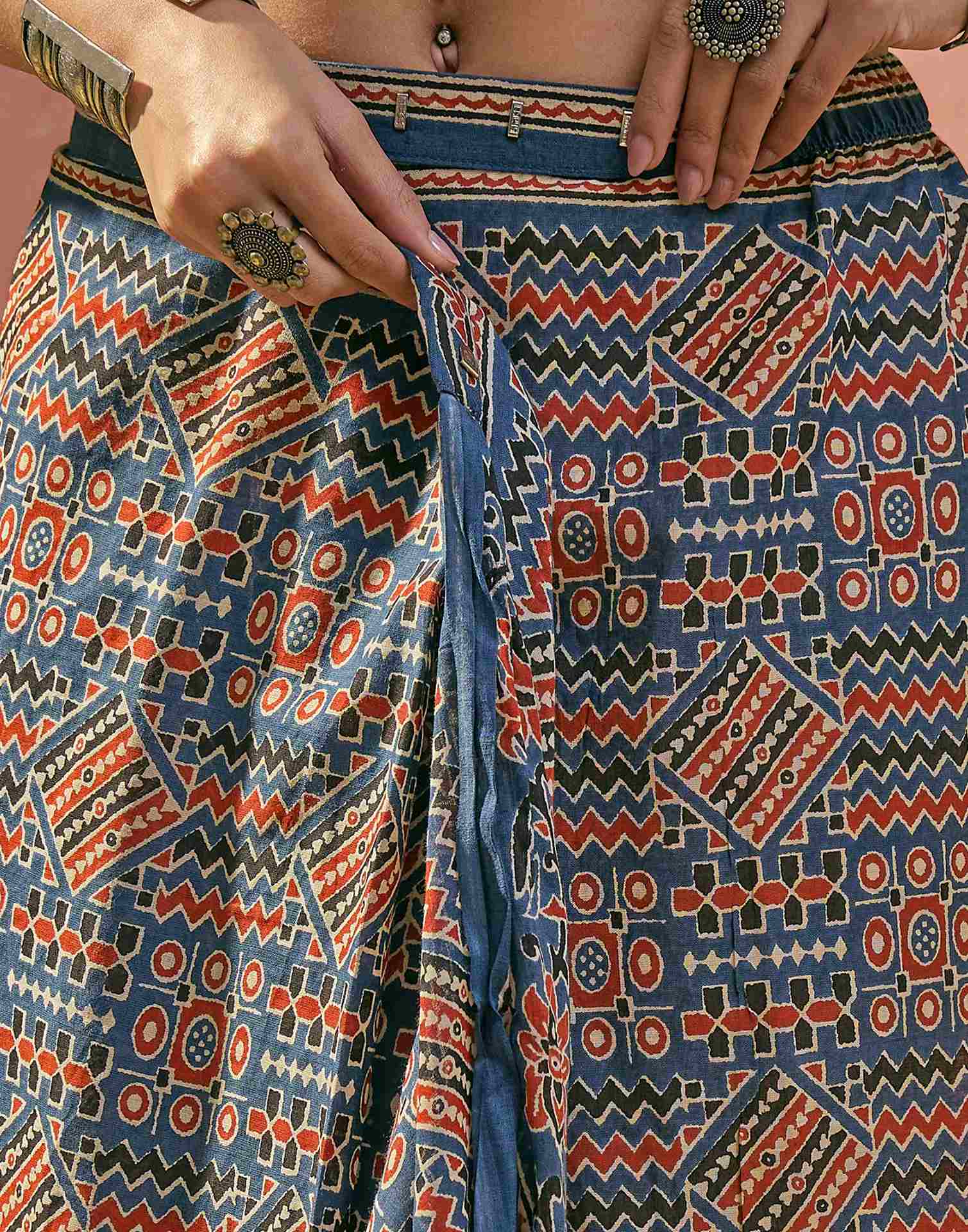 Ready To Wear Blue Cotton Printed Saree - Image 2