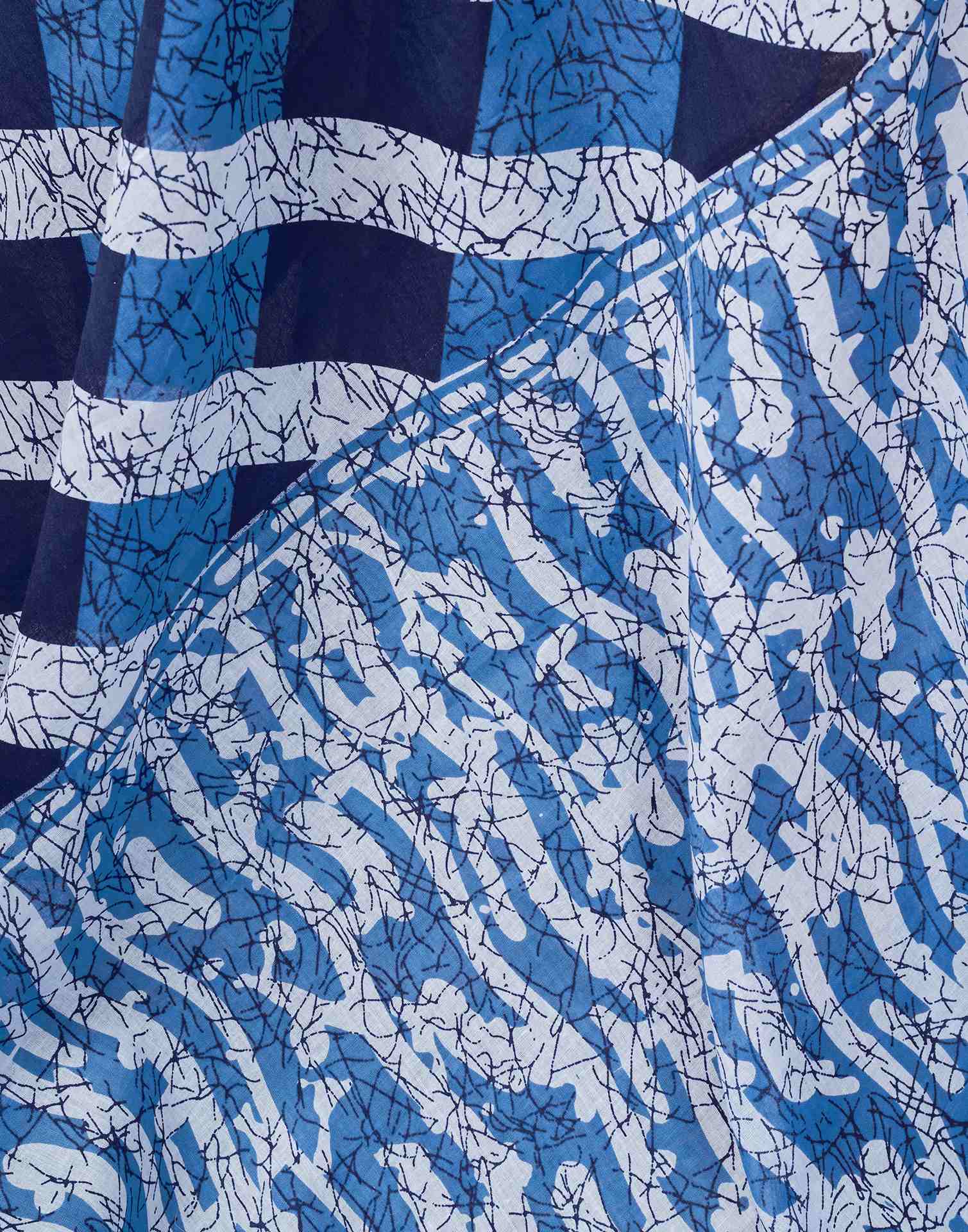 Ready To Wear Blue Cotton Printed Saree With Pocket - Image 12