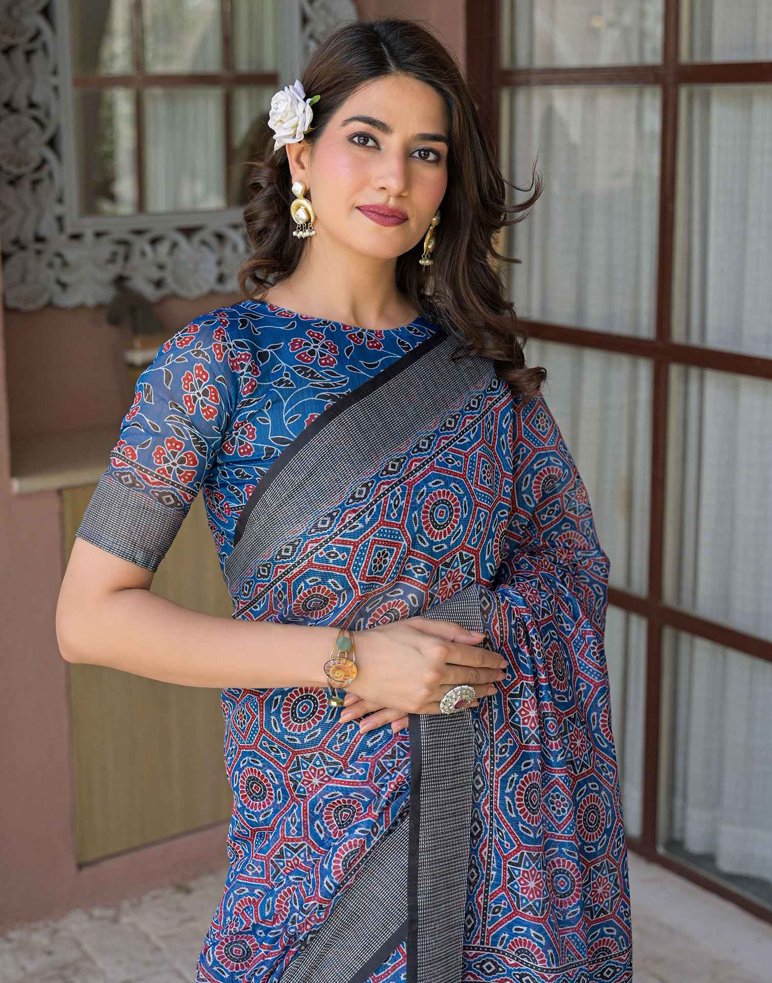 Ready To Wear Blue Linen Printed Embroidery Border Saree - Image 4
