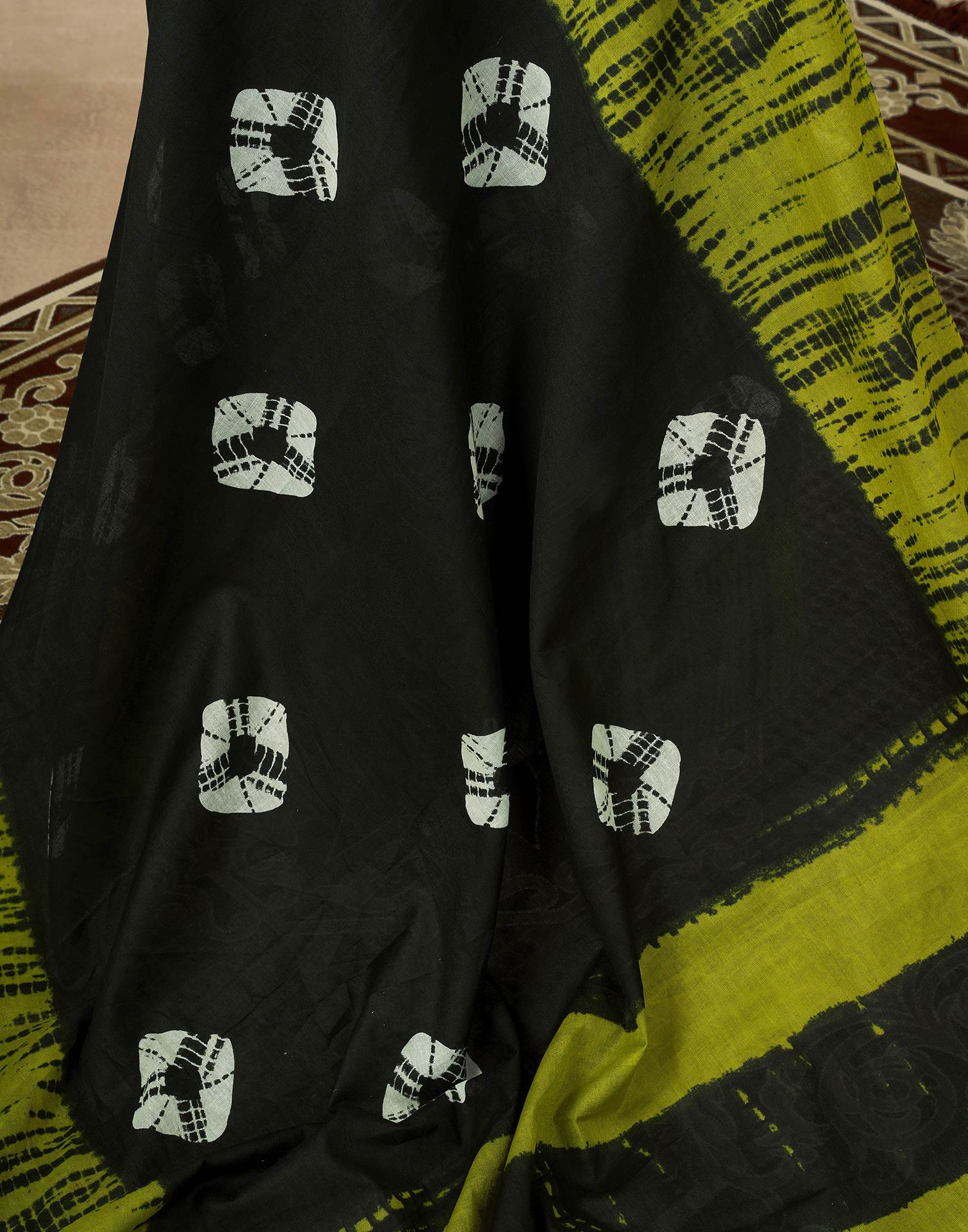Ready To Wear Bottle Green Cotton Printed Saree - Image 9