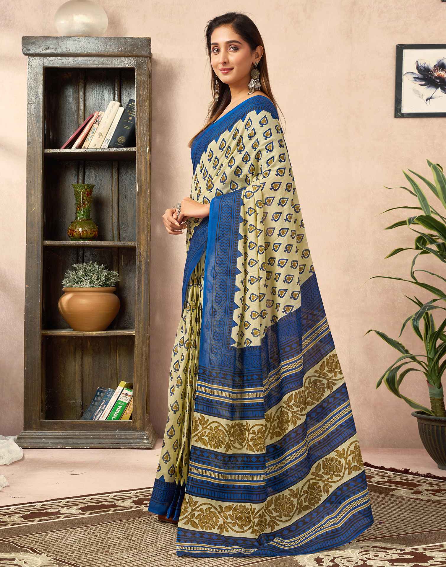 Ready To Wear Cream Cotton Printed Saree - Image 5