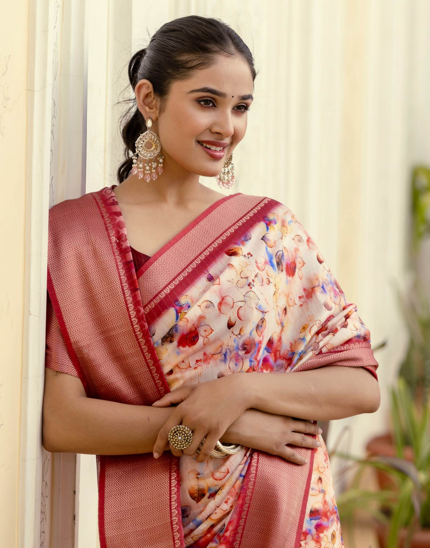 Ready To Wear Cream Dola Silk Woven Border Printed Saree - Image 4