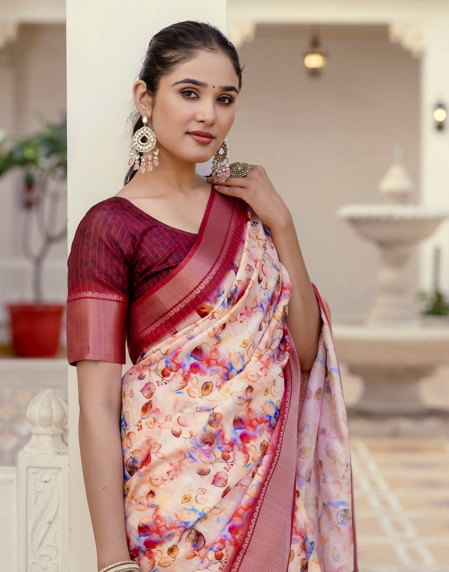 Ready To Wear Cream Dola Silk Woven Border Printed Saree - Image 5