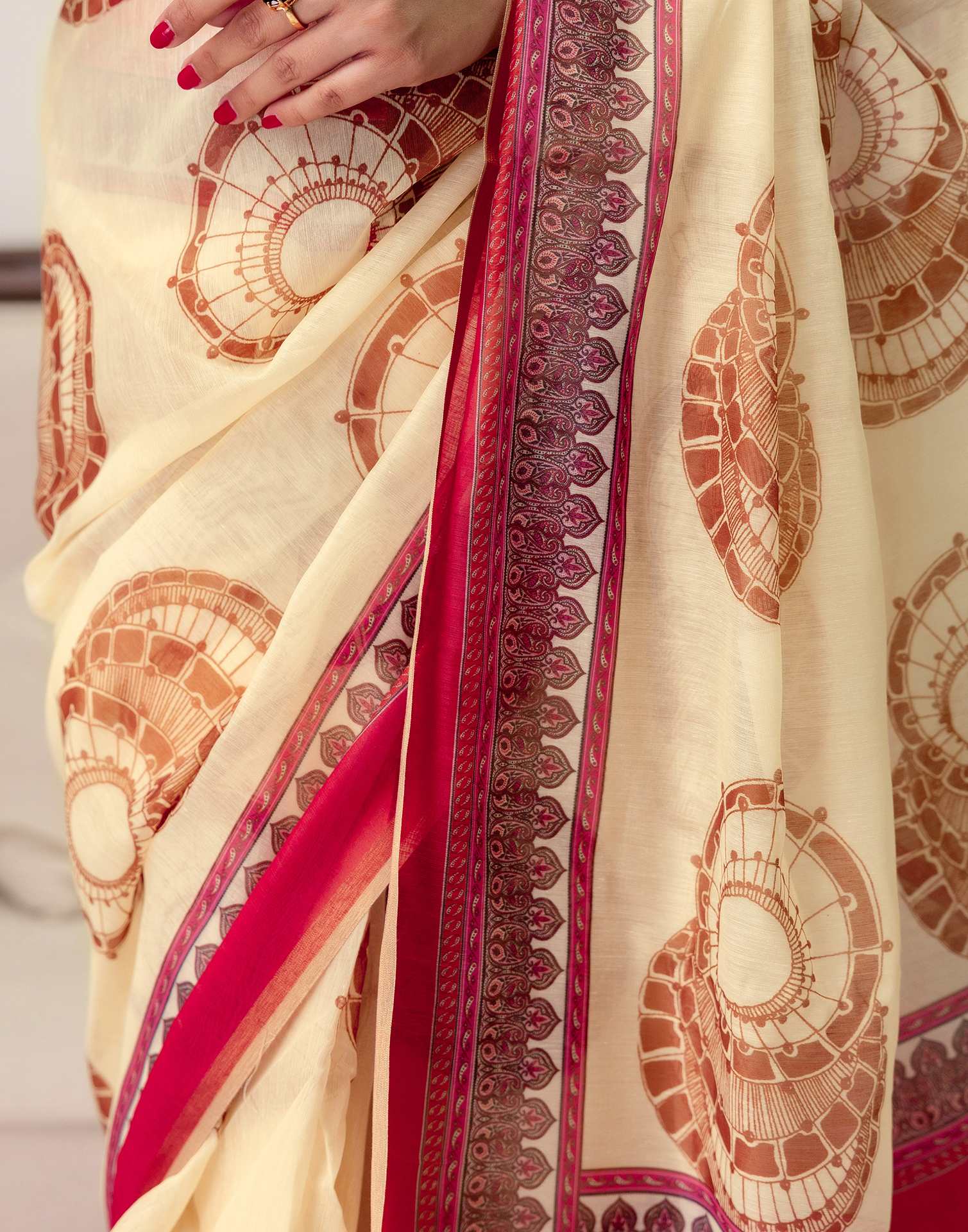 Ready To Wear Cream Linen Printed Saree - Image 11