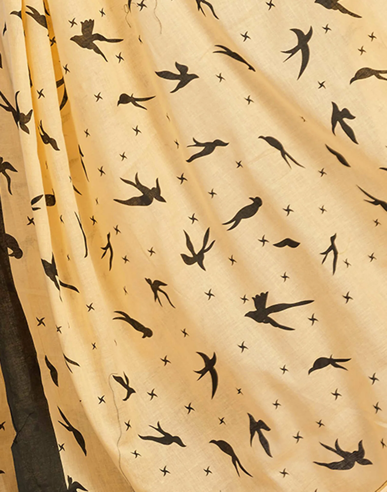 Ready To Wear Cream Pure Cotton Printed Saree With Pocket - Image 12
