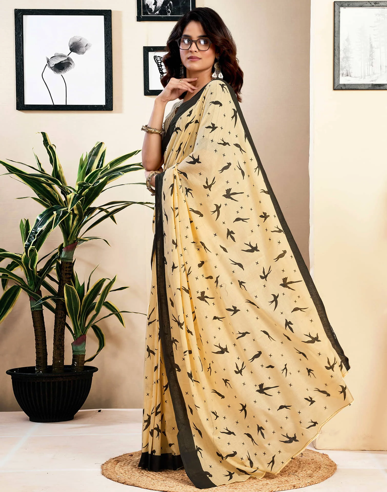 Ready To Wear Cream Pure Cotton Printed Saree With Pocket - Image 9